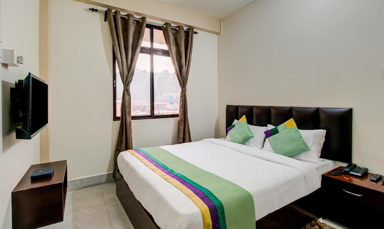 Hotel Treebo Staying Center Shillong