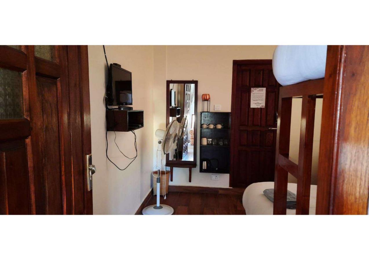 East Blue Homestay Hotel