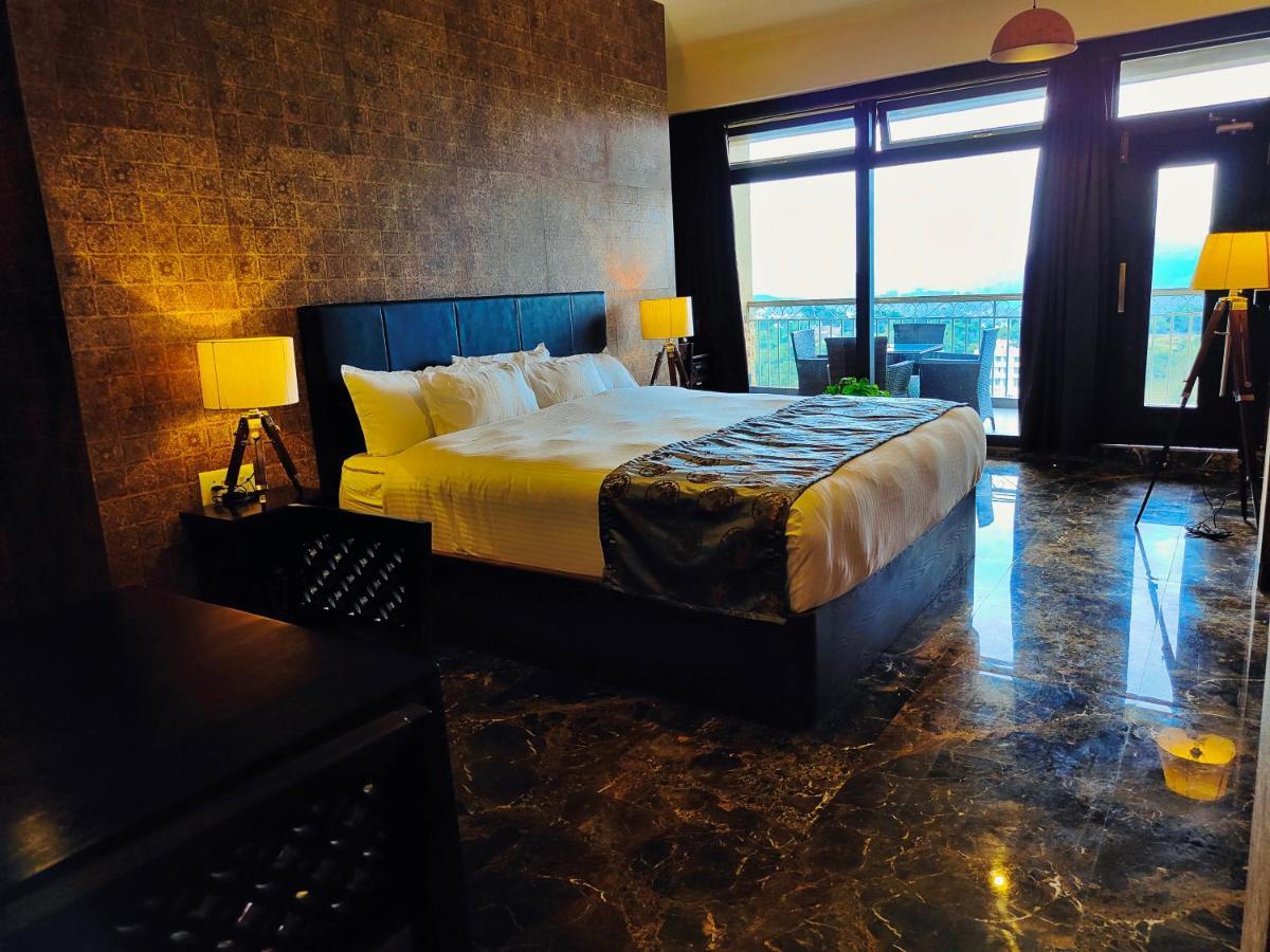 Acropolis Hotel