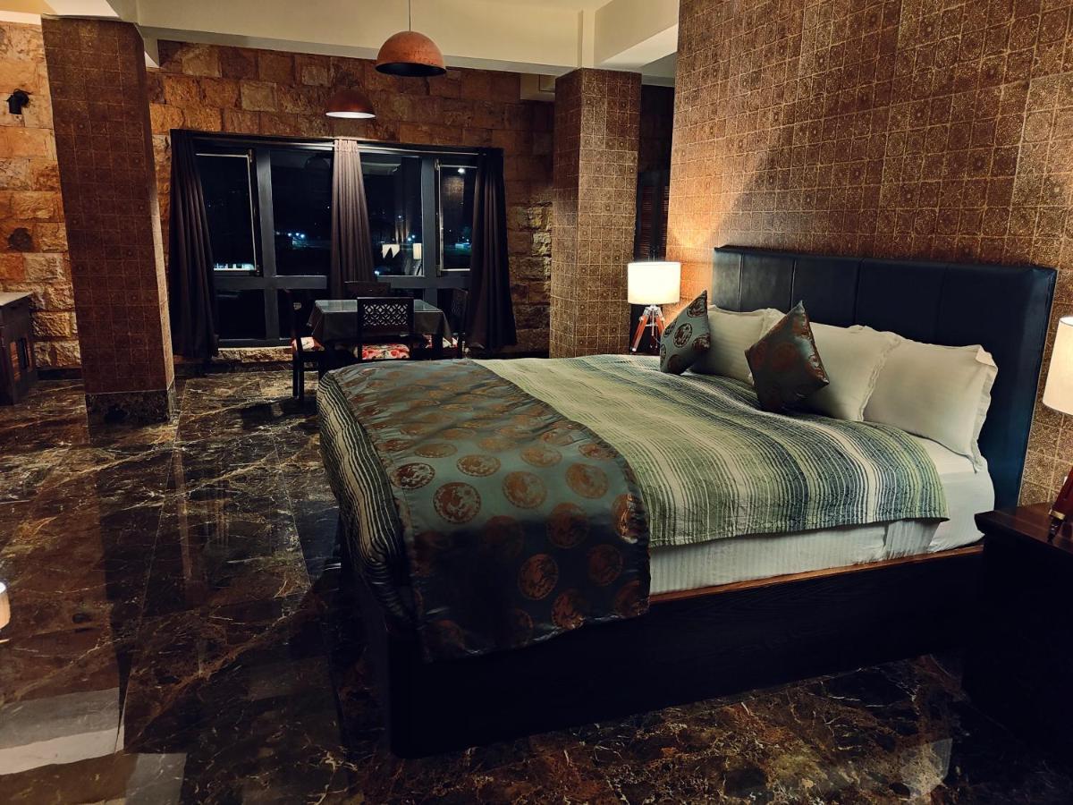 Acropolis Hotel