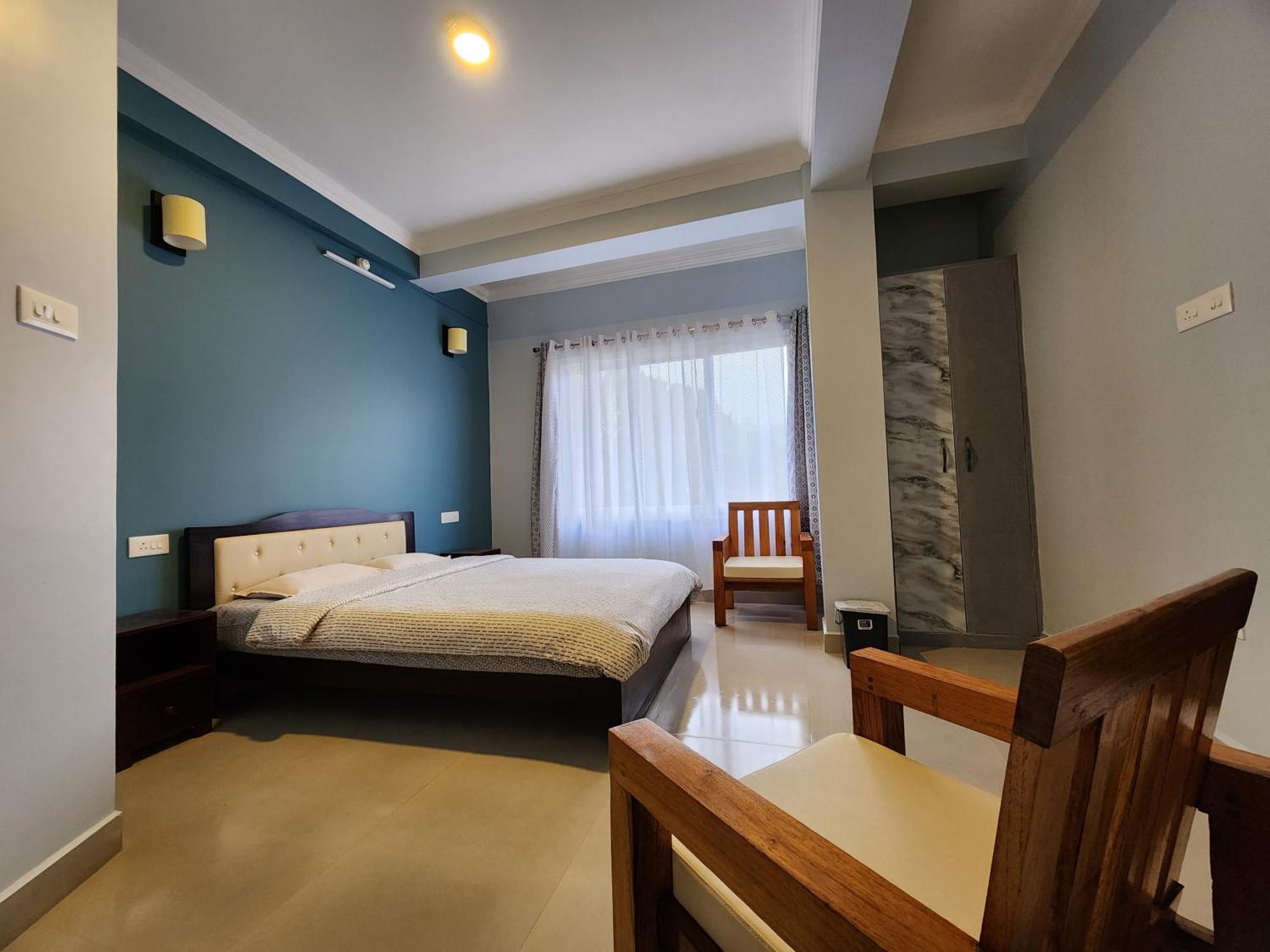 Cafe Sola Bed & Breakfast *