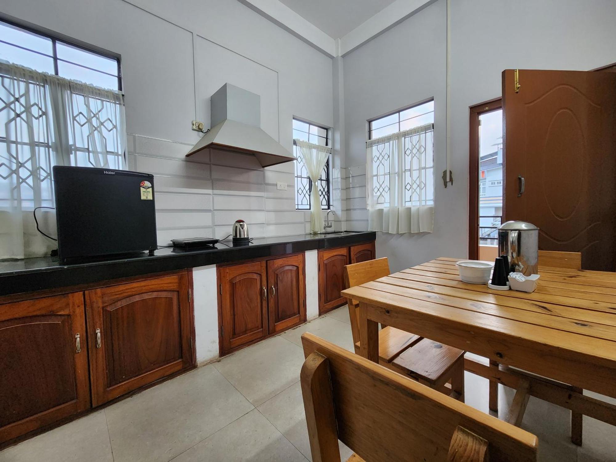 Cafe Sola Bed & Breakfast Shillong