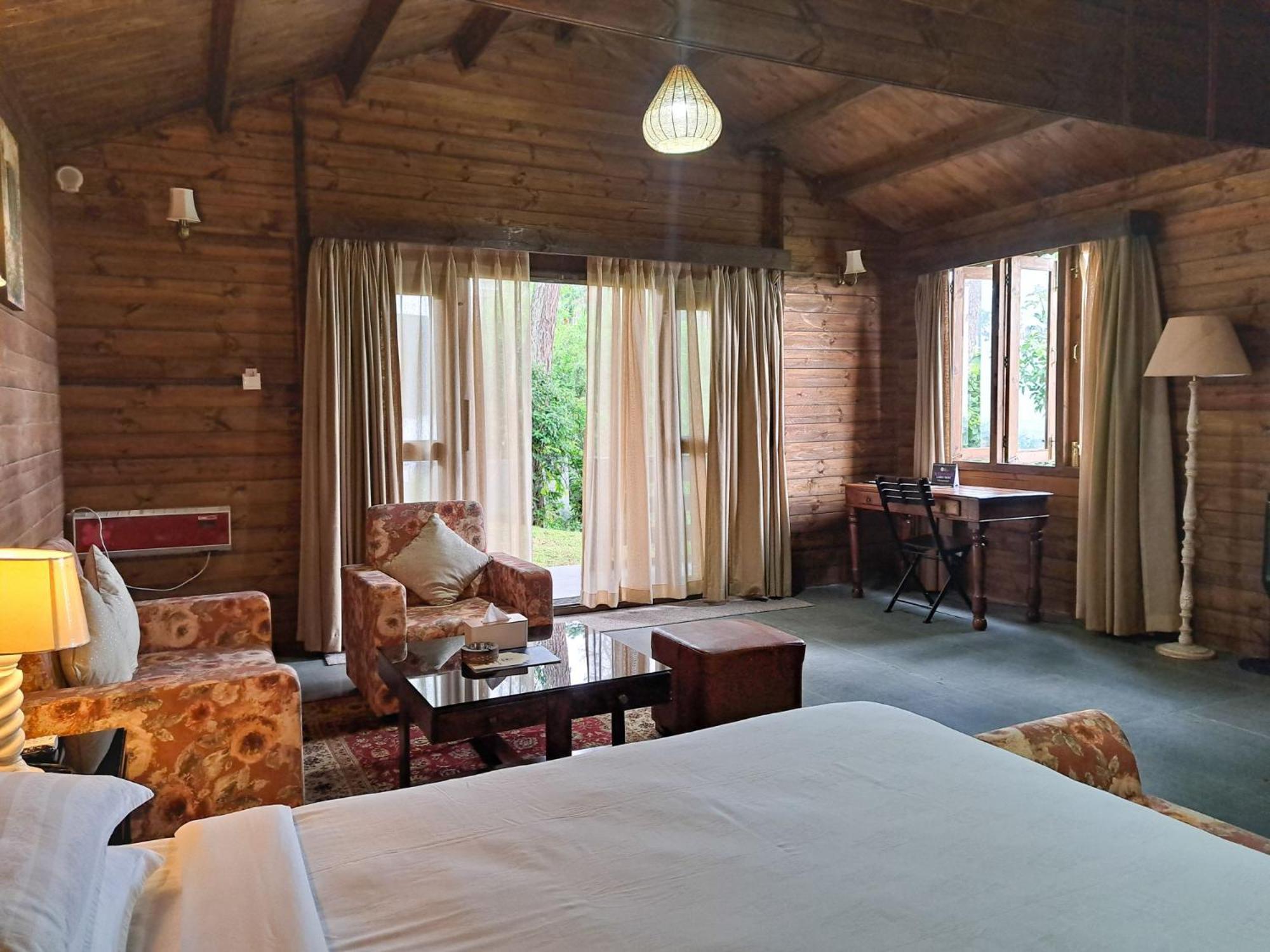 The Heritage Club - Tripura Castle And Shillong