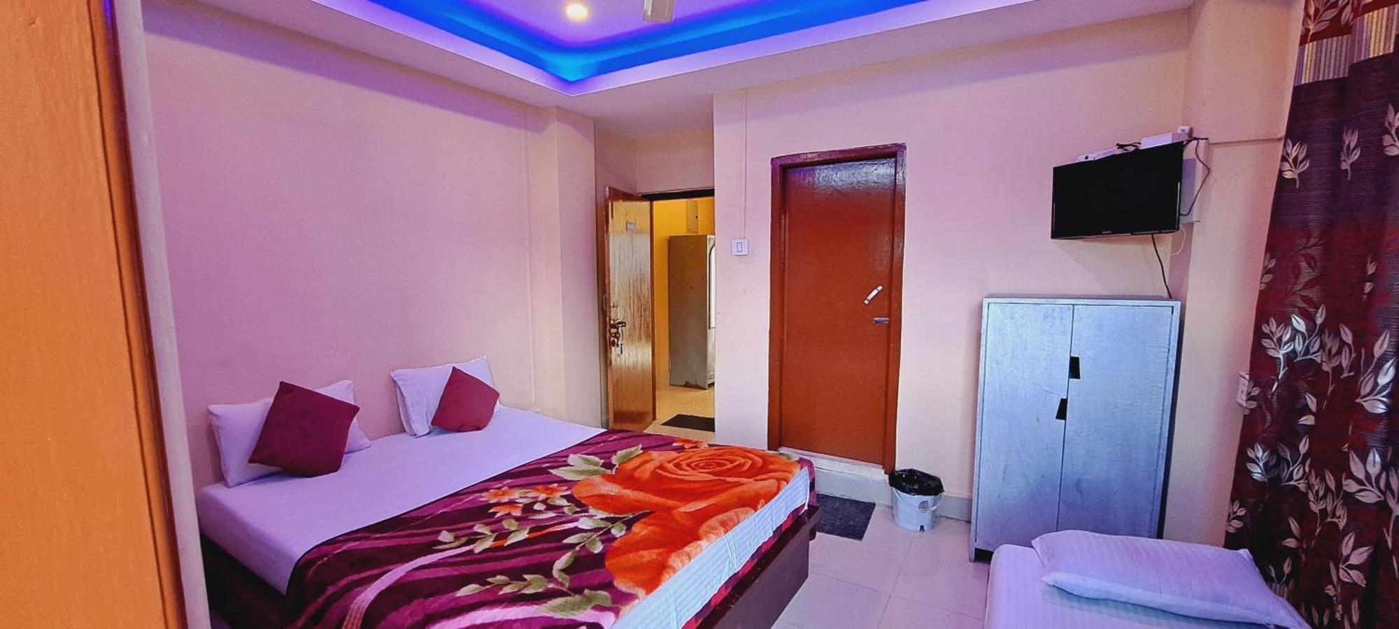 Shillong Guest House *