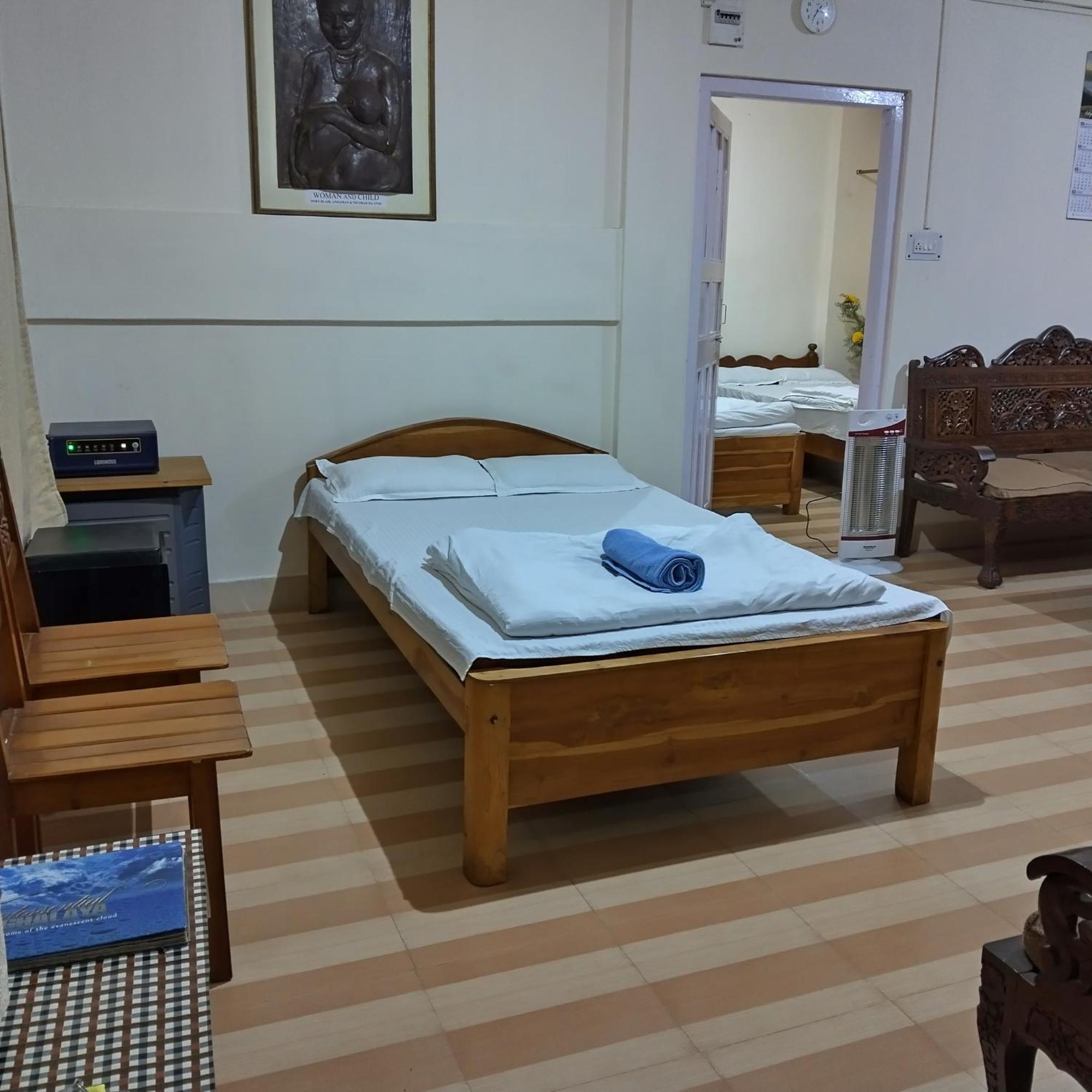 Shanti Sojourn Bed & Breakfast *
