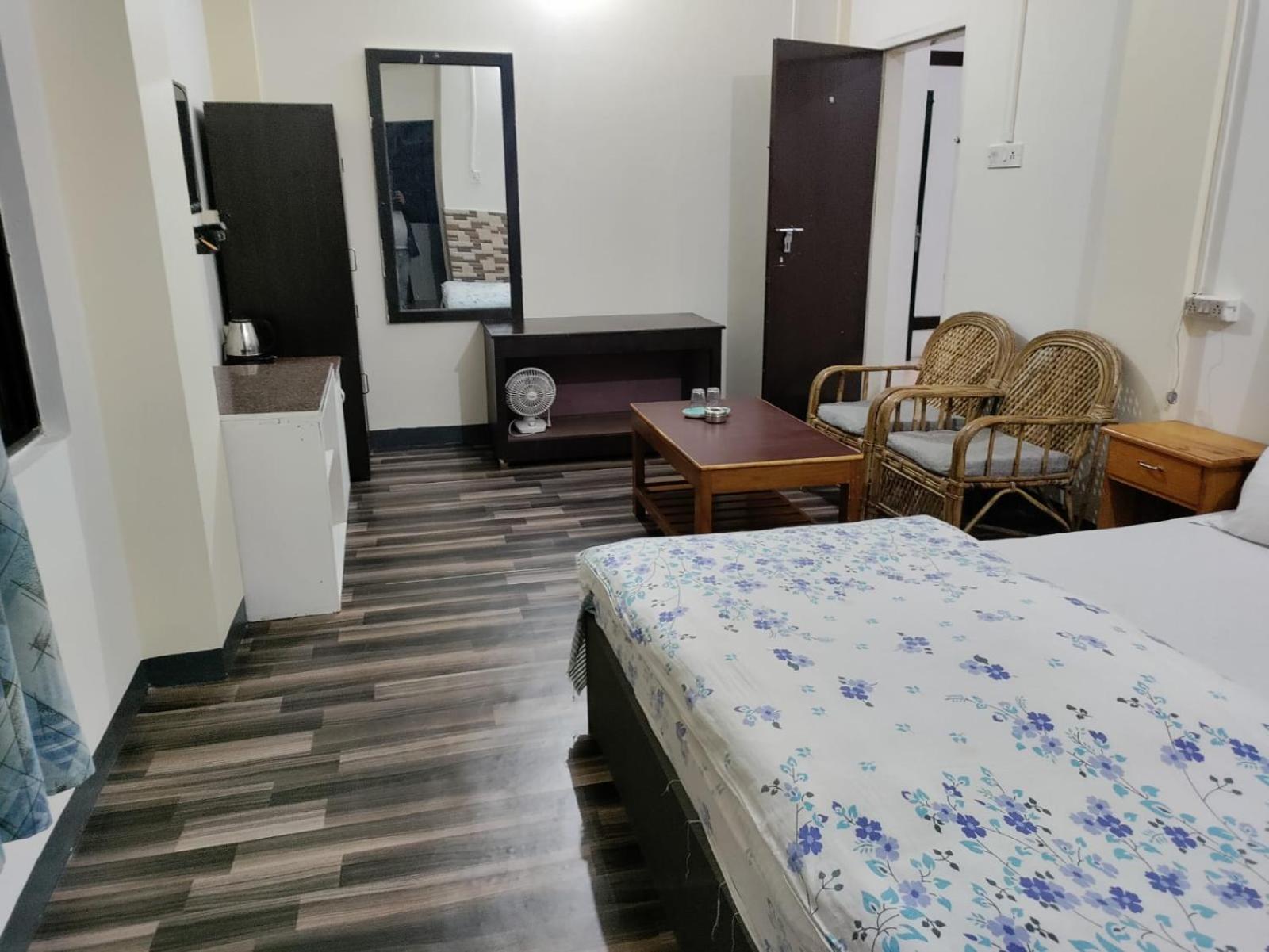 Guest house The Hills Shillong