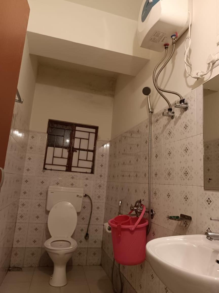 Travellers Hotel 3*