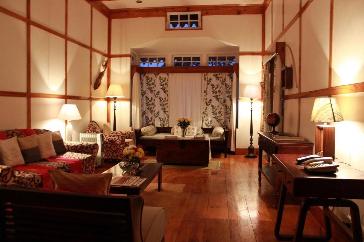 Bed & Breakfast Cafe