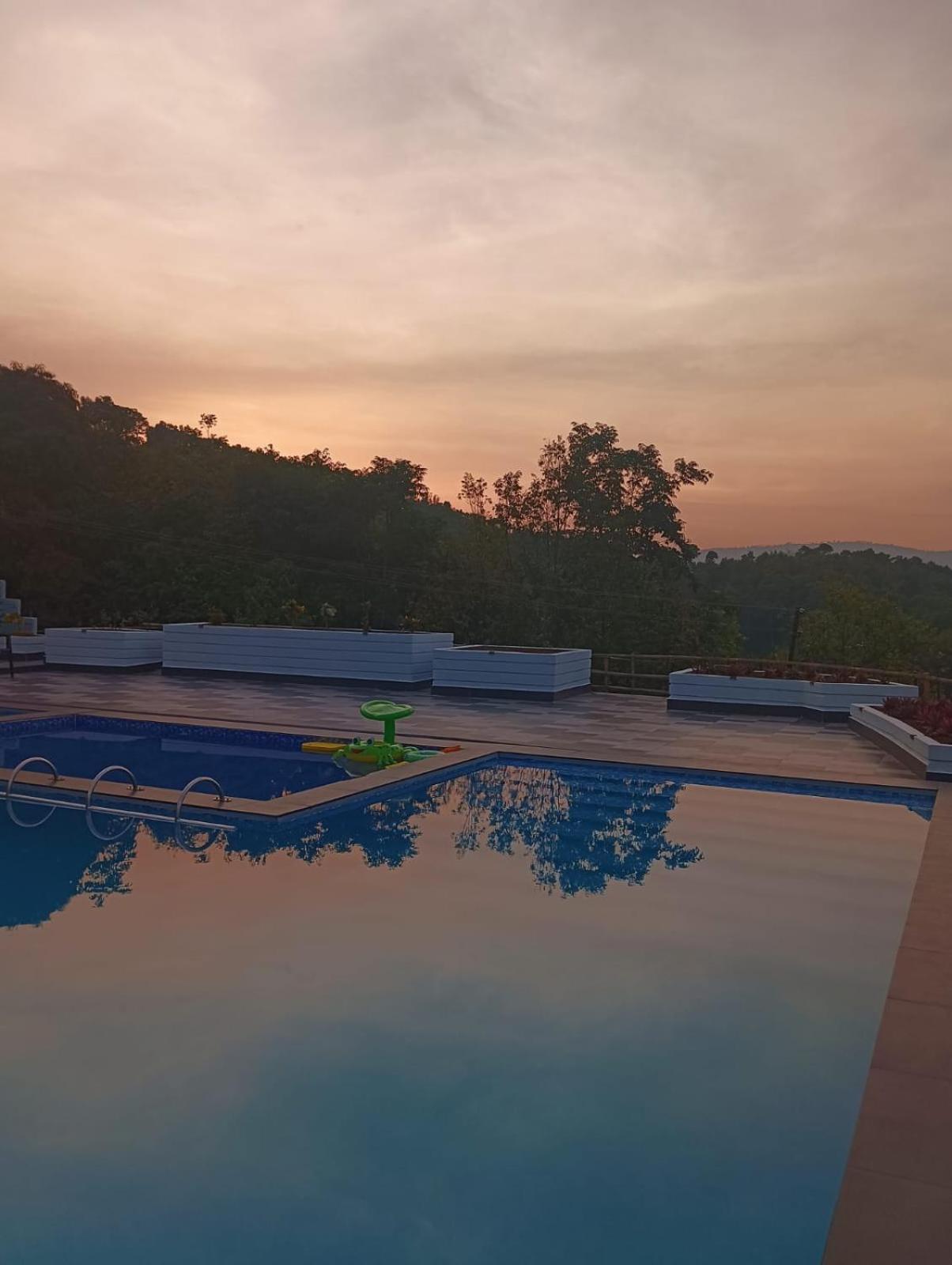 The Arcadia - Umroi Resort