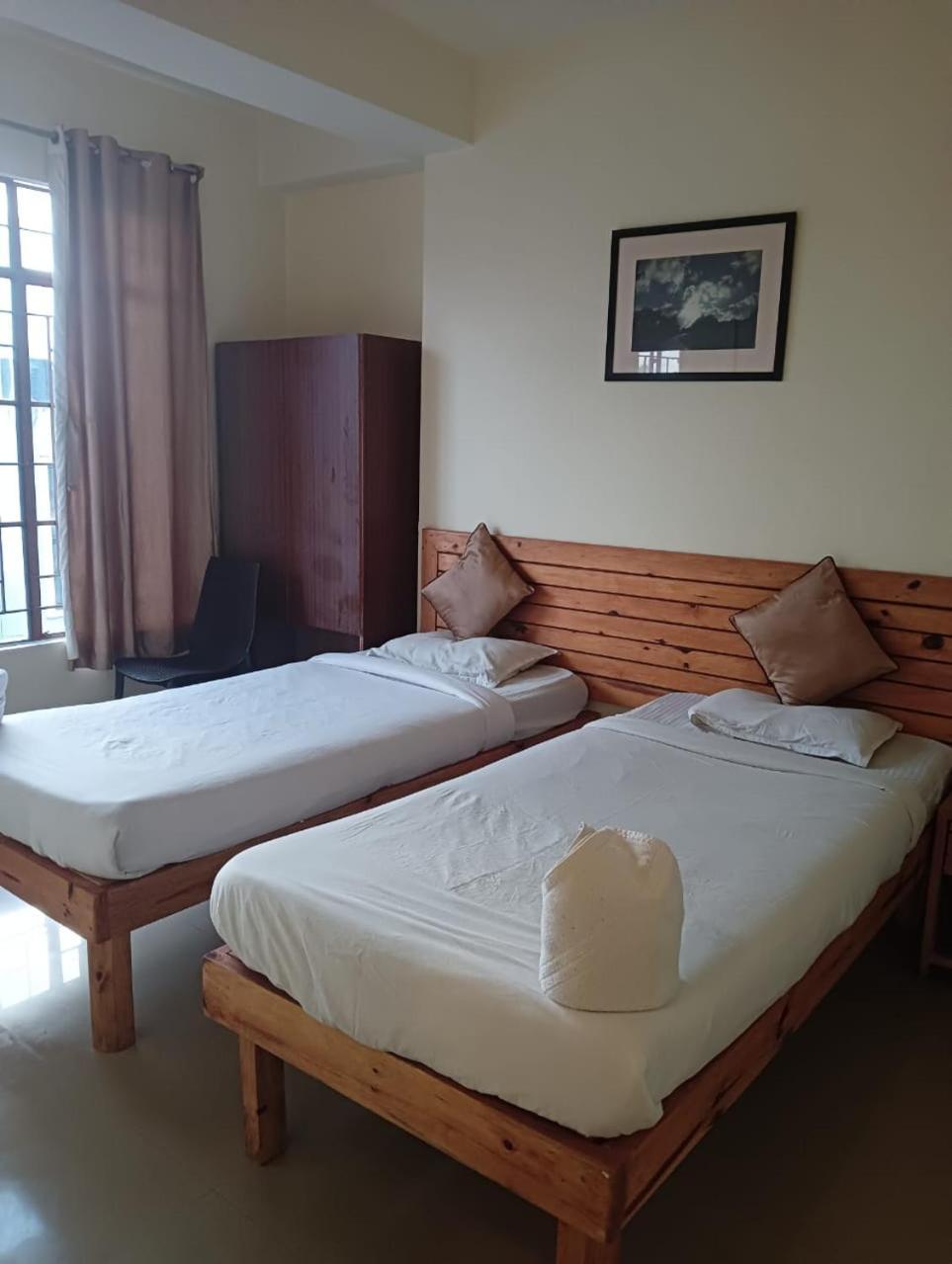 Travellers Hotel 3*