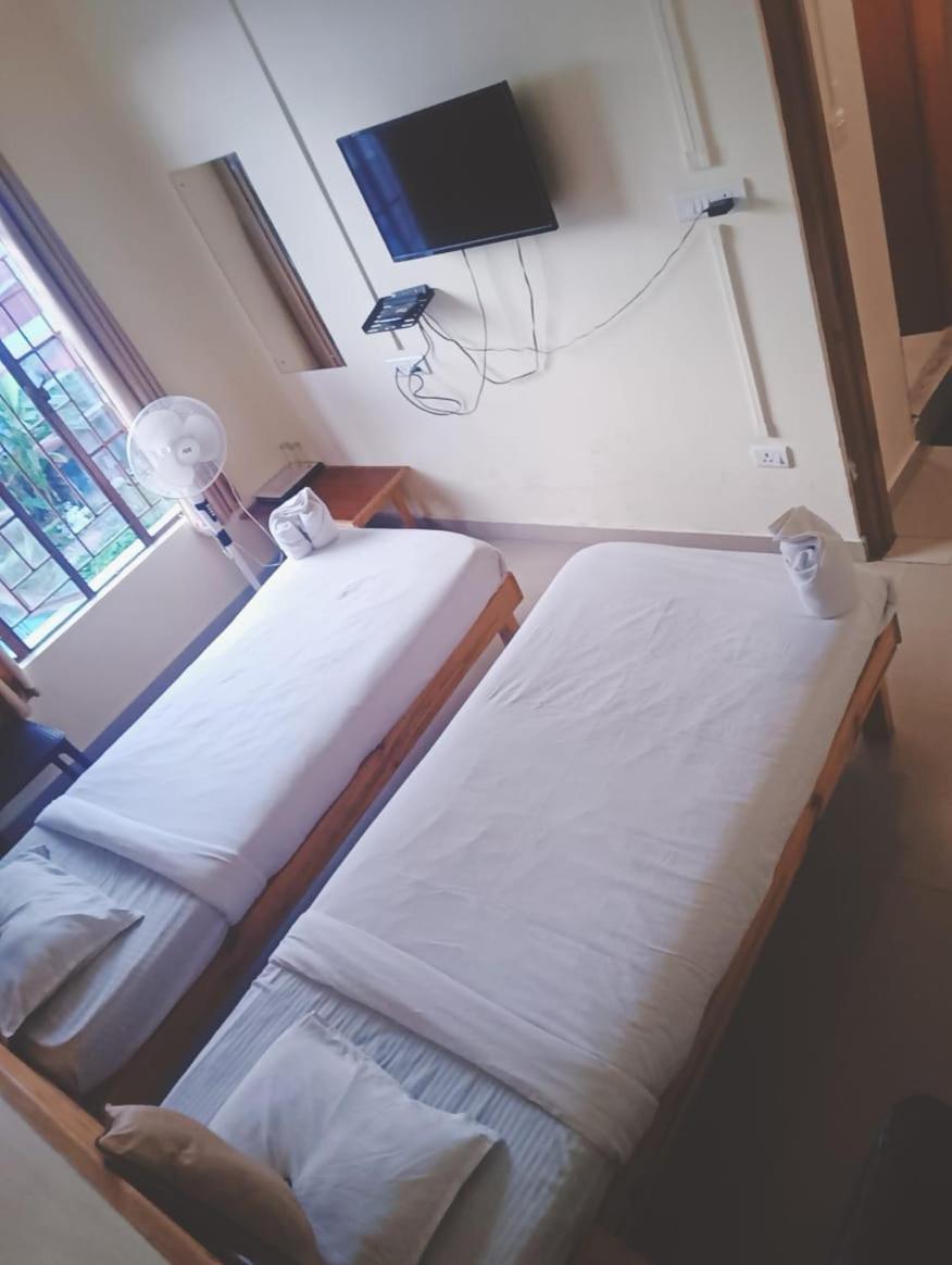 Travellers Hotel 3*