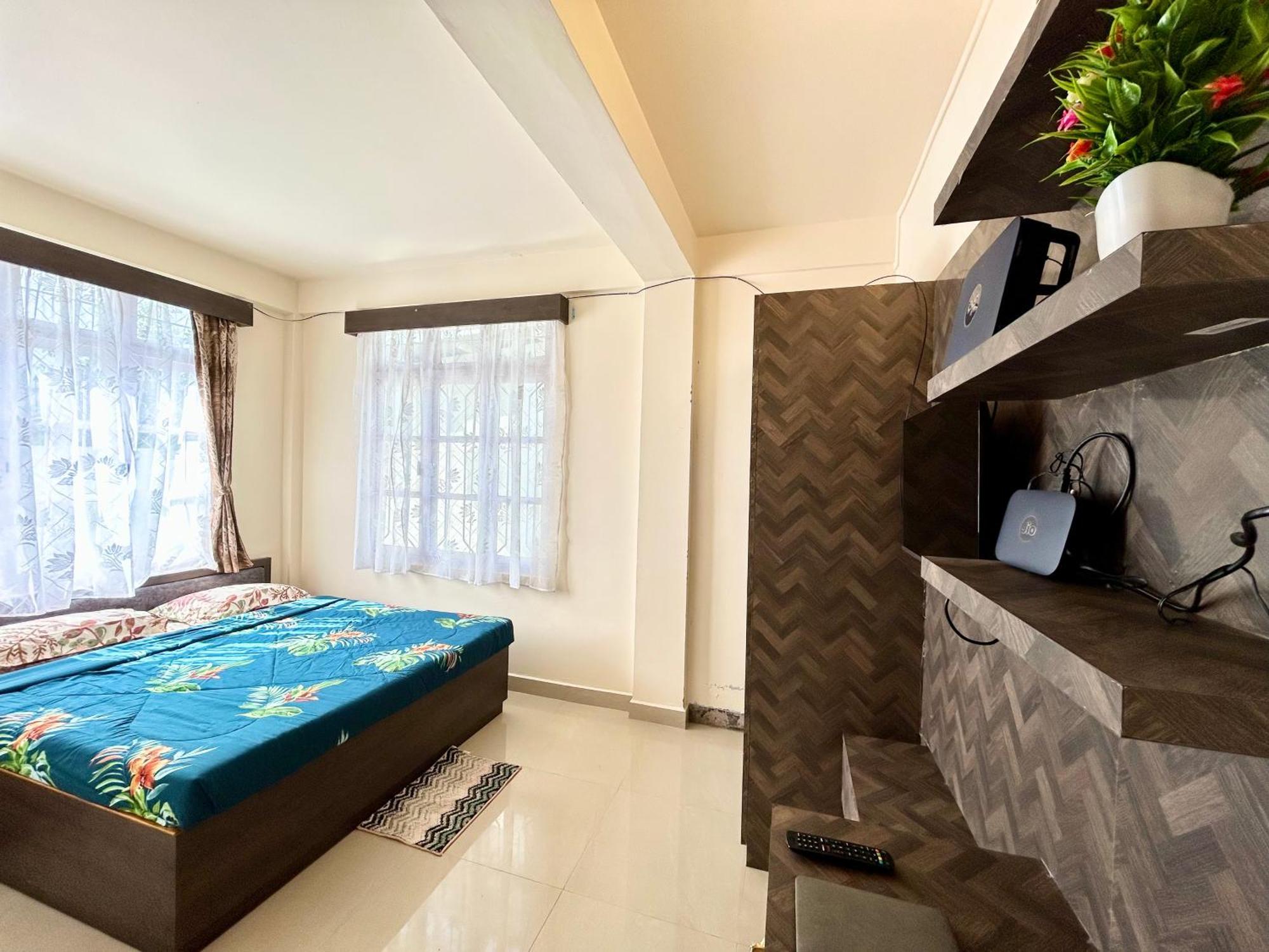 Yepplo - Complimentary Breakfast - 24 Hrs Caretaker & Power Backup Shillong