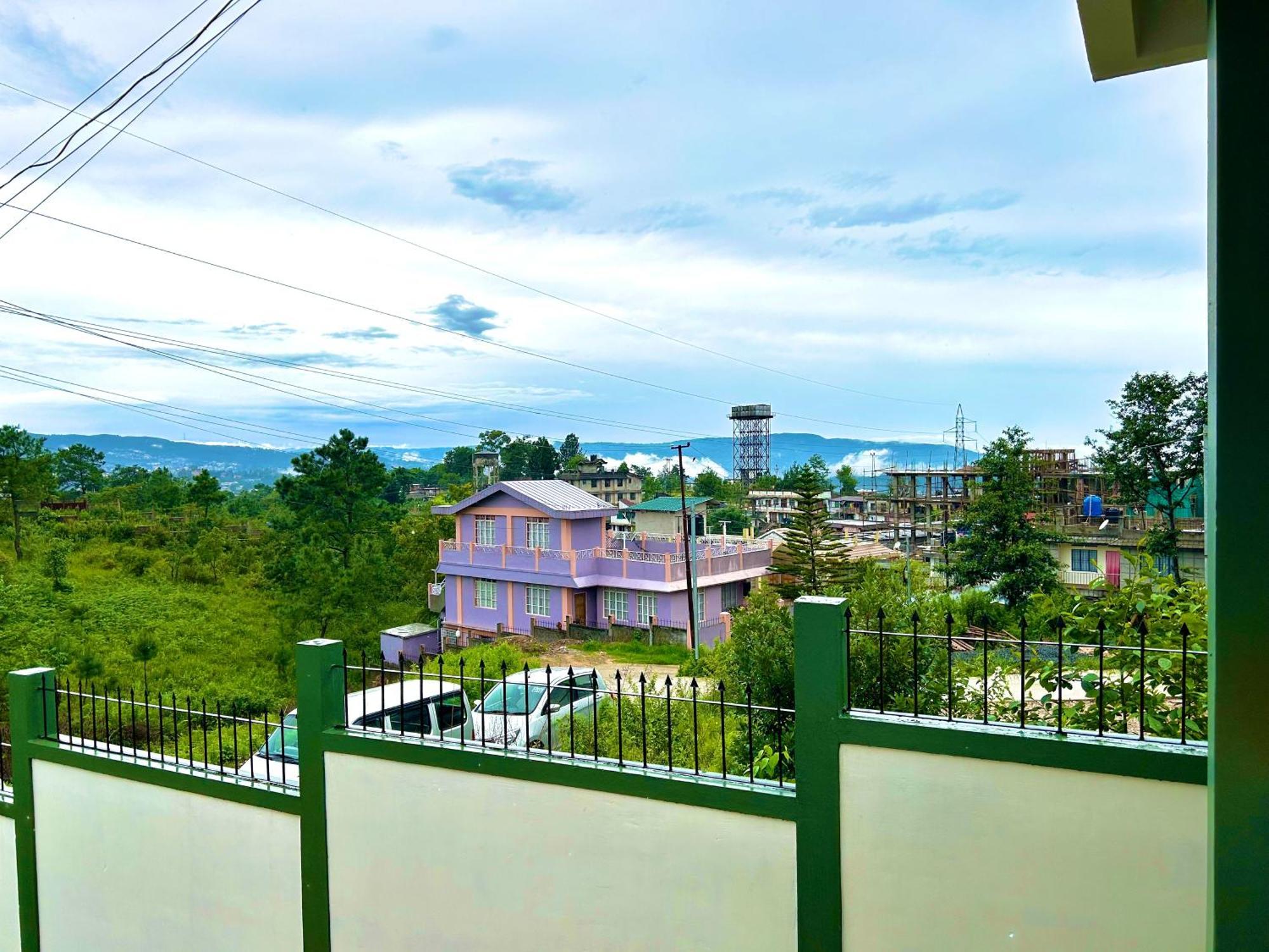 Villa Yepplo - Complimentary Breakfast - 24 Hrs Caretaker & Power Backup Shillong