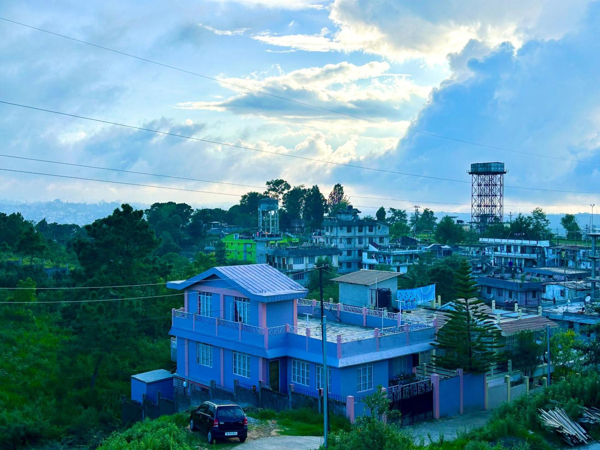 Yepplo - Complimentary Breakfast - 24 Hrs Caretaker & Power Backup * Shillong