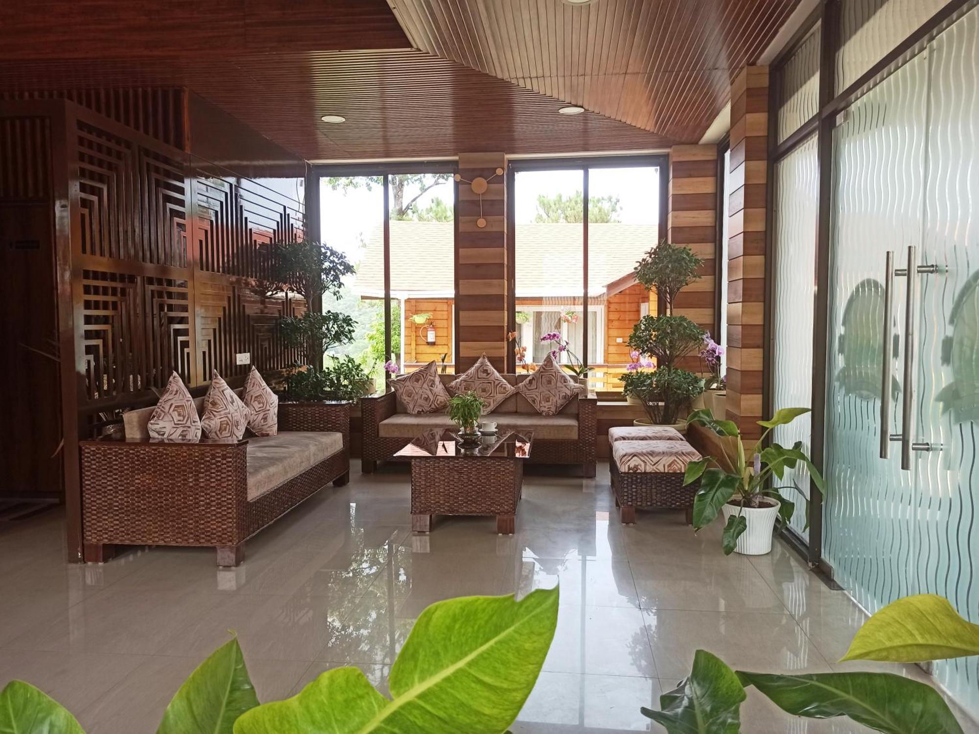 Hotel Rishat Sngi Orchid Shillong