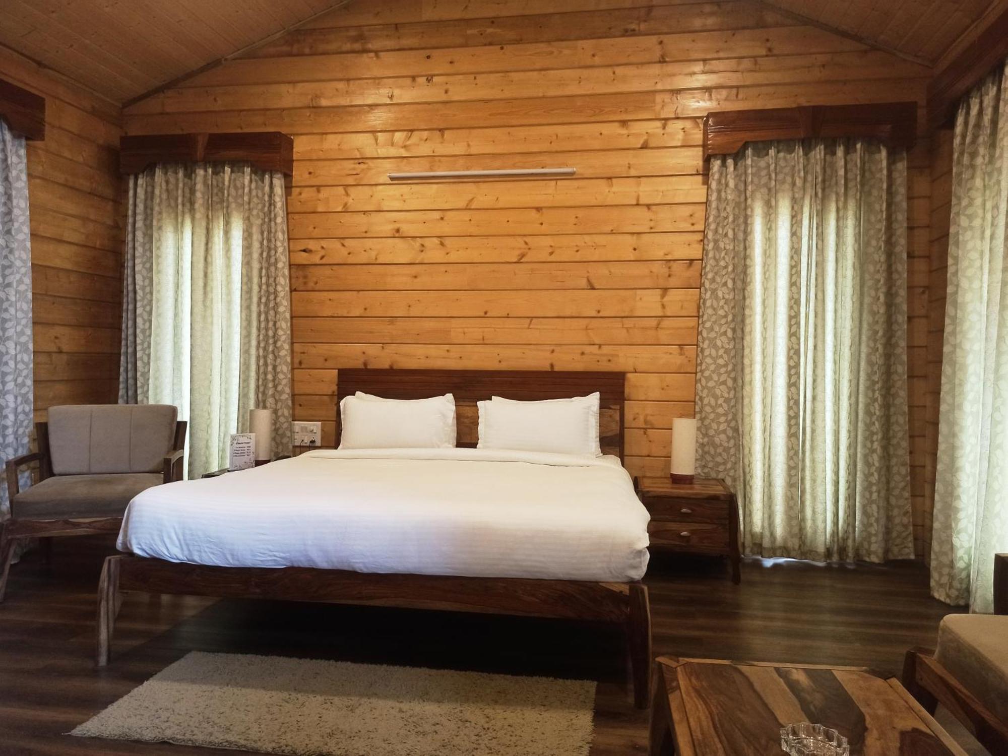 Rishat Sngi Orchid Hotel Shillong