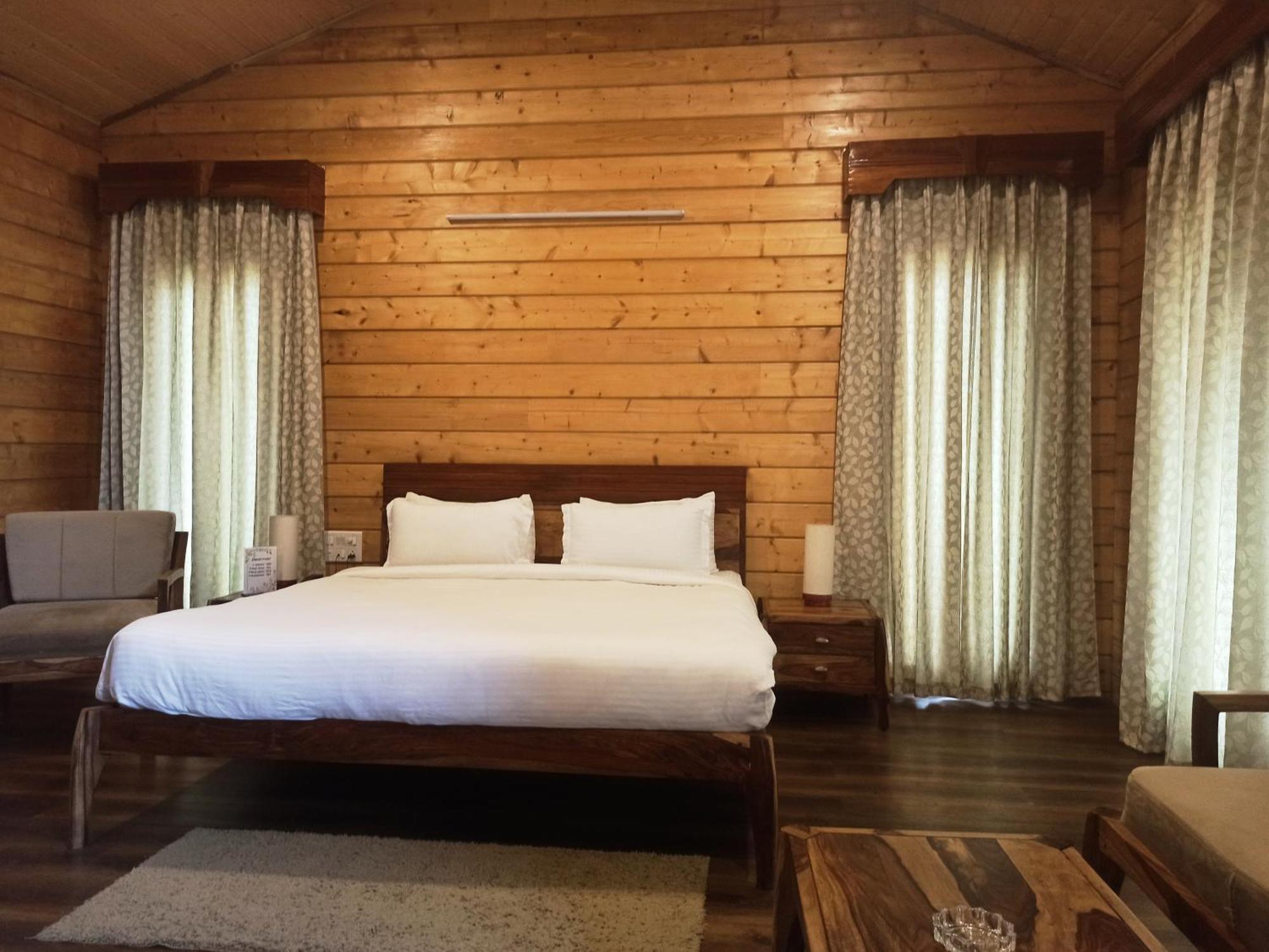 Rishat Sngi Orchid Hotel 3*