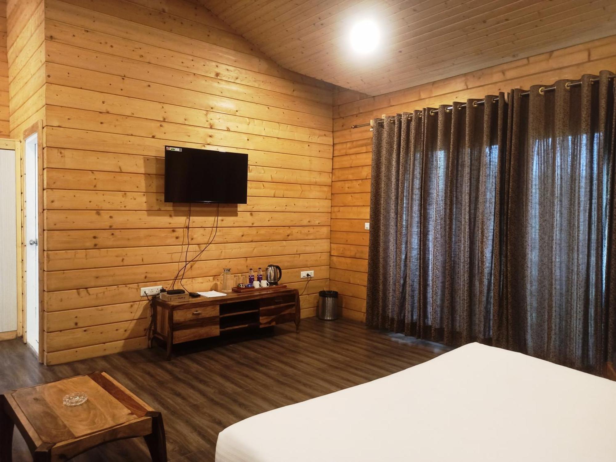 Rishat Sngi Orchid Hotel