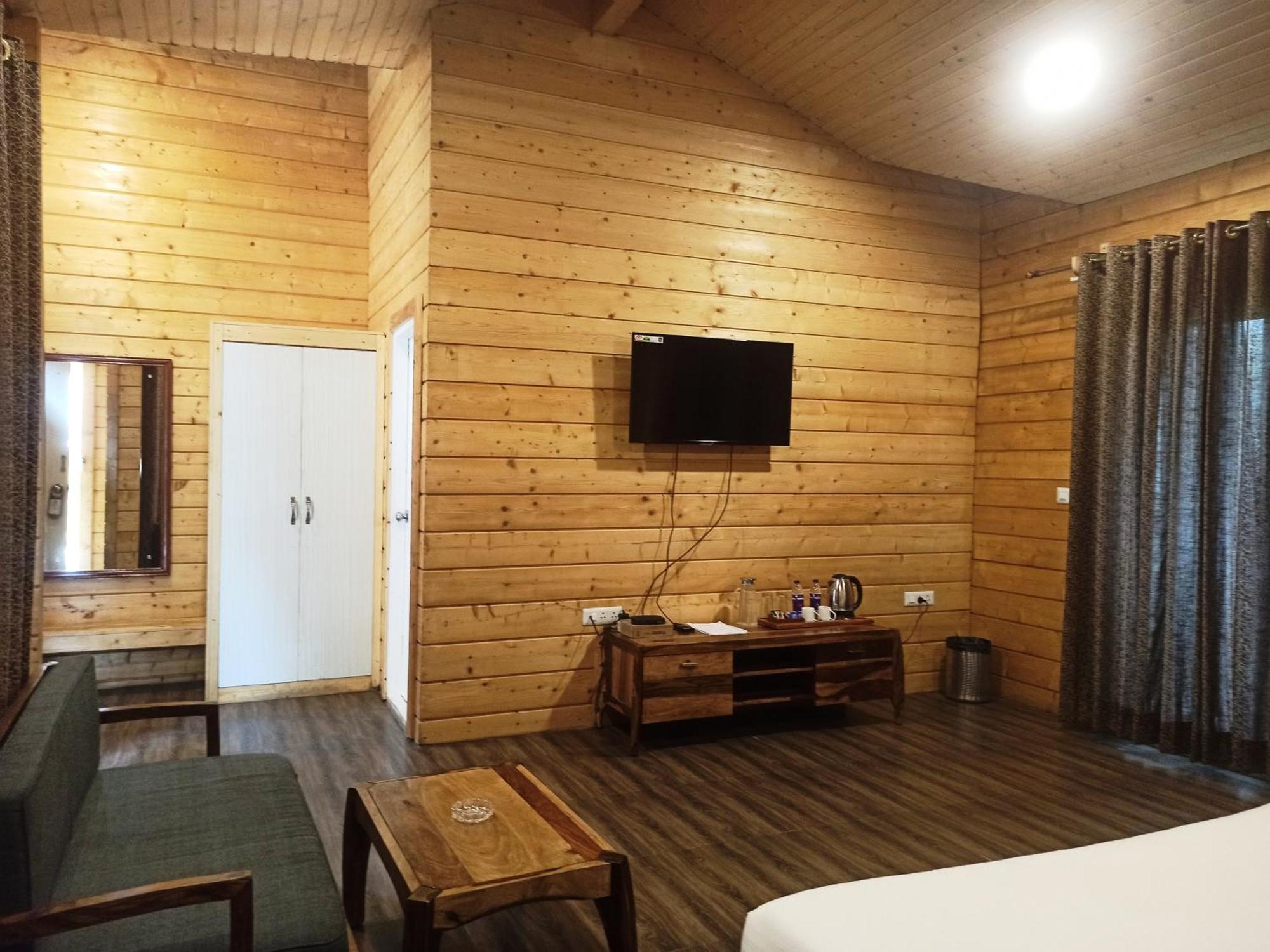 Hotel Rishat Sngi Orchid 3*