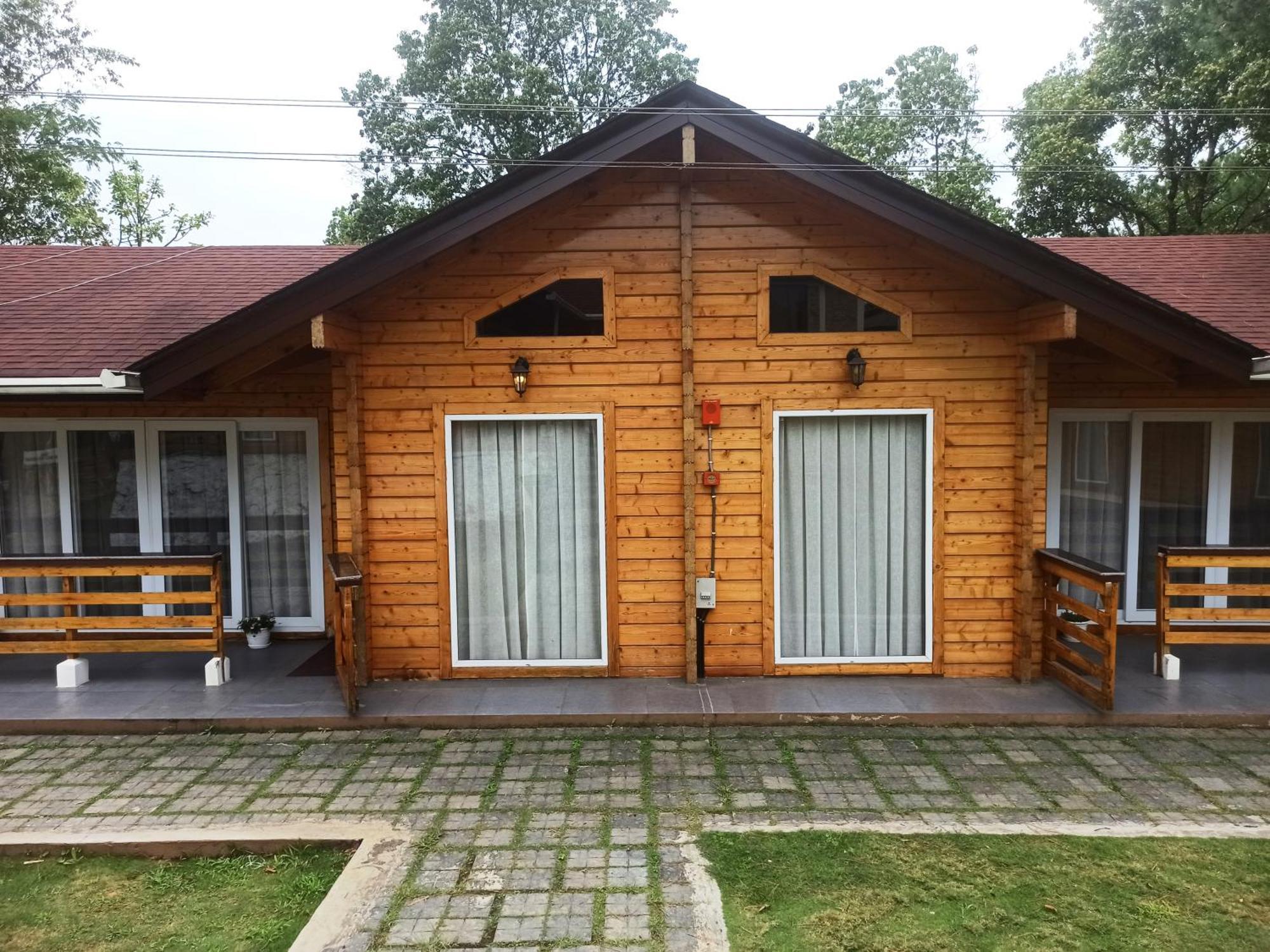 Rishat Sngi Orchid Hotel 3*