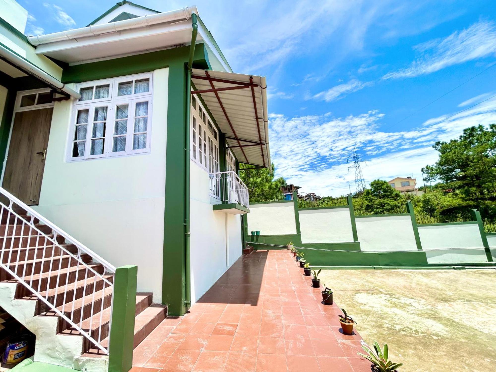 Villa Yepplo - Complimentary Breakfast - 24 Hrs Caretaker & Power Backup Shillong
