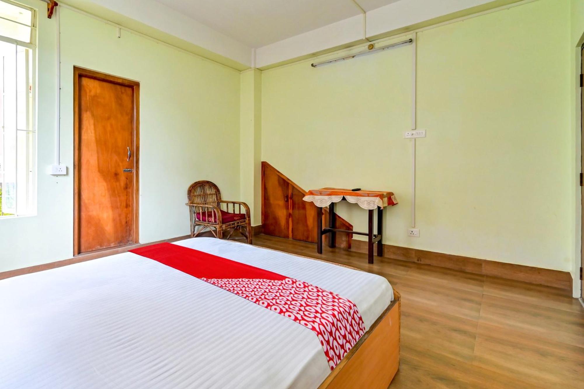 Oyo Flagship Pine Ridge Shillong