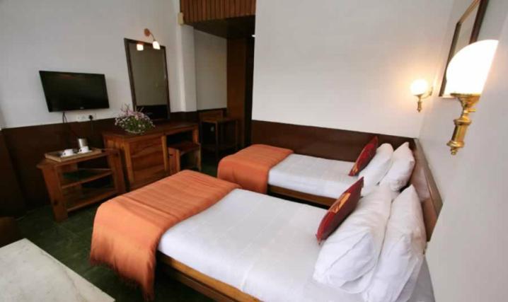 Centre Point 3* Shillong