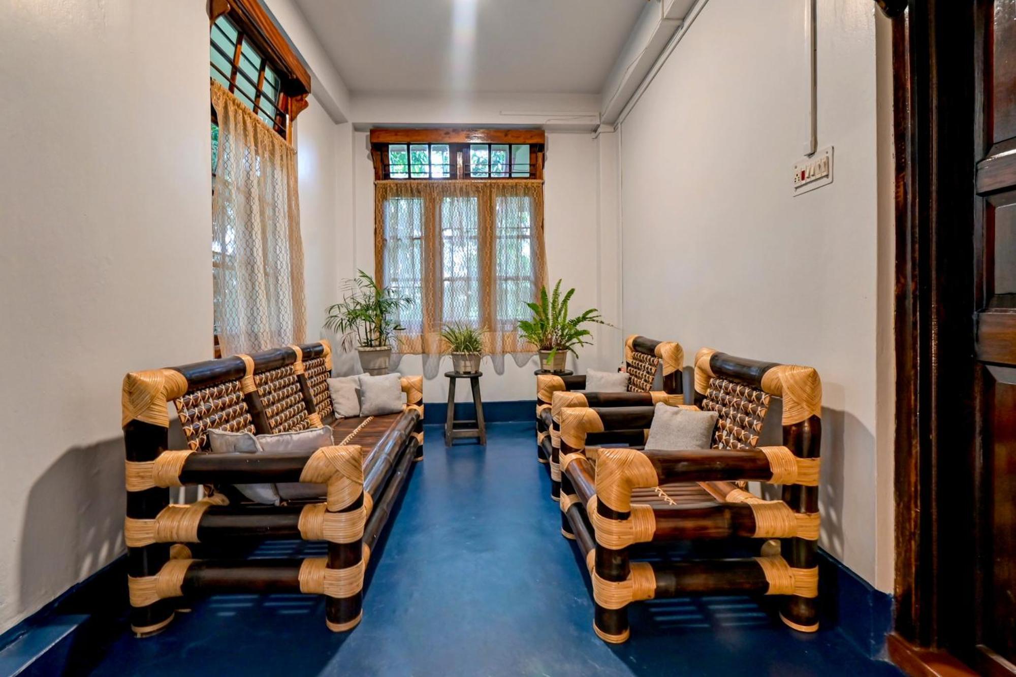 La Monte Hotel *