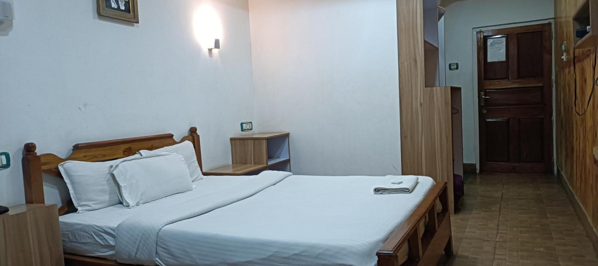 Assembly Hotel *