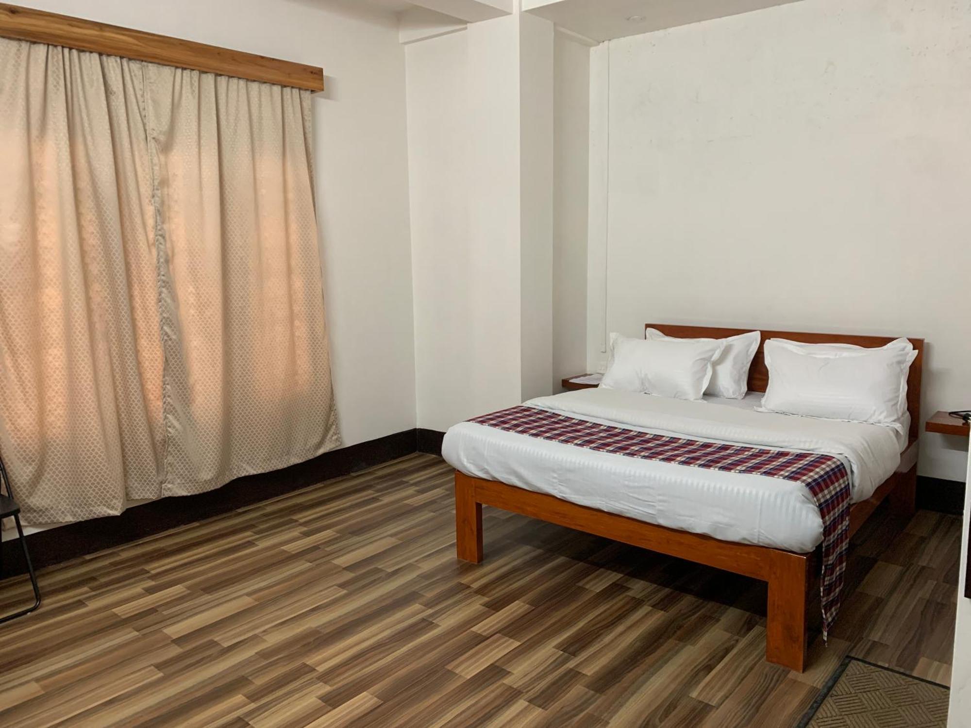 April Springs * Shillong