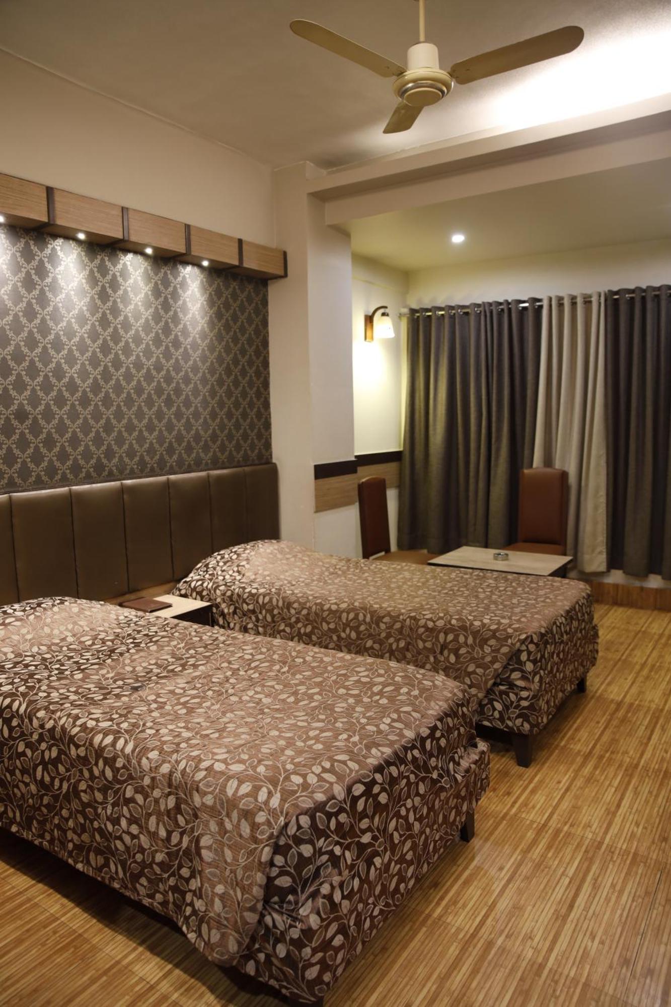 The Club Residency Ltd Hotel