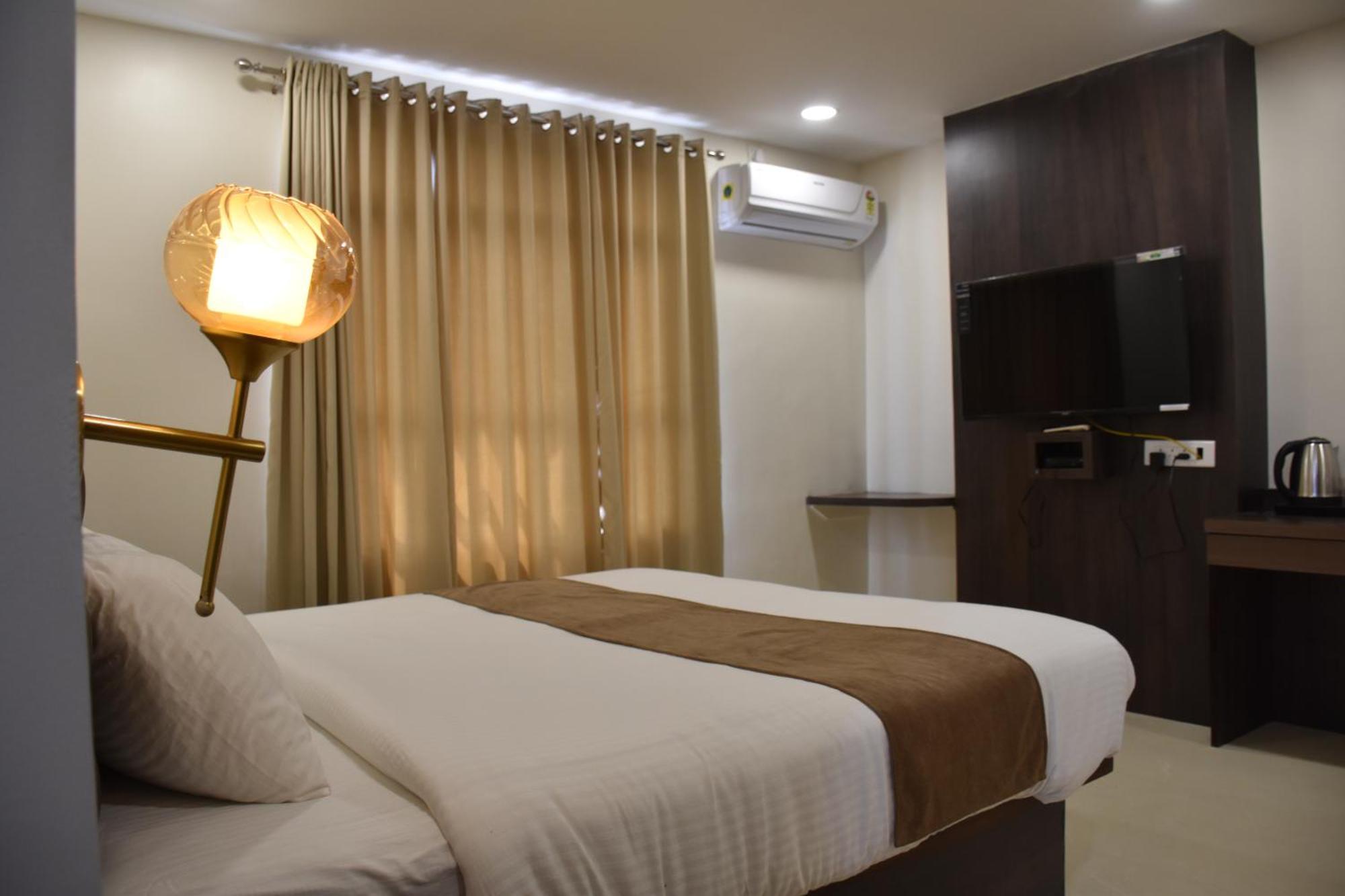 Hotel Vamika 3*