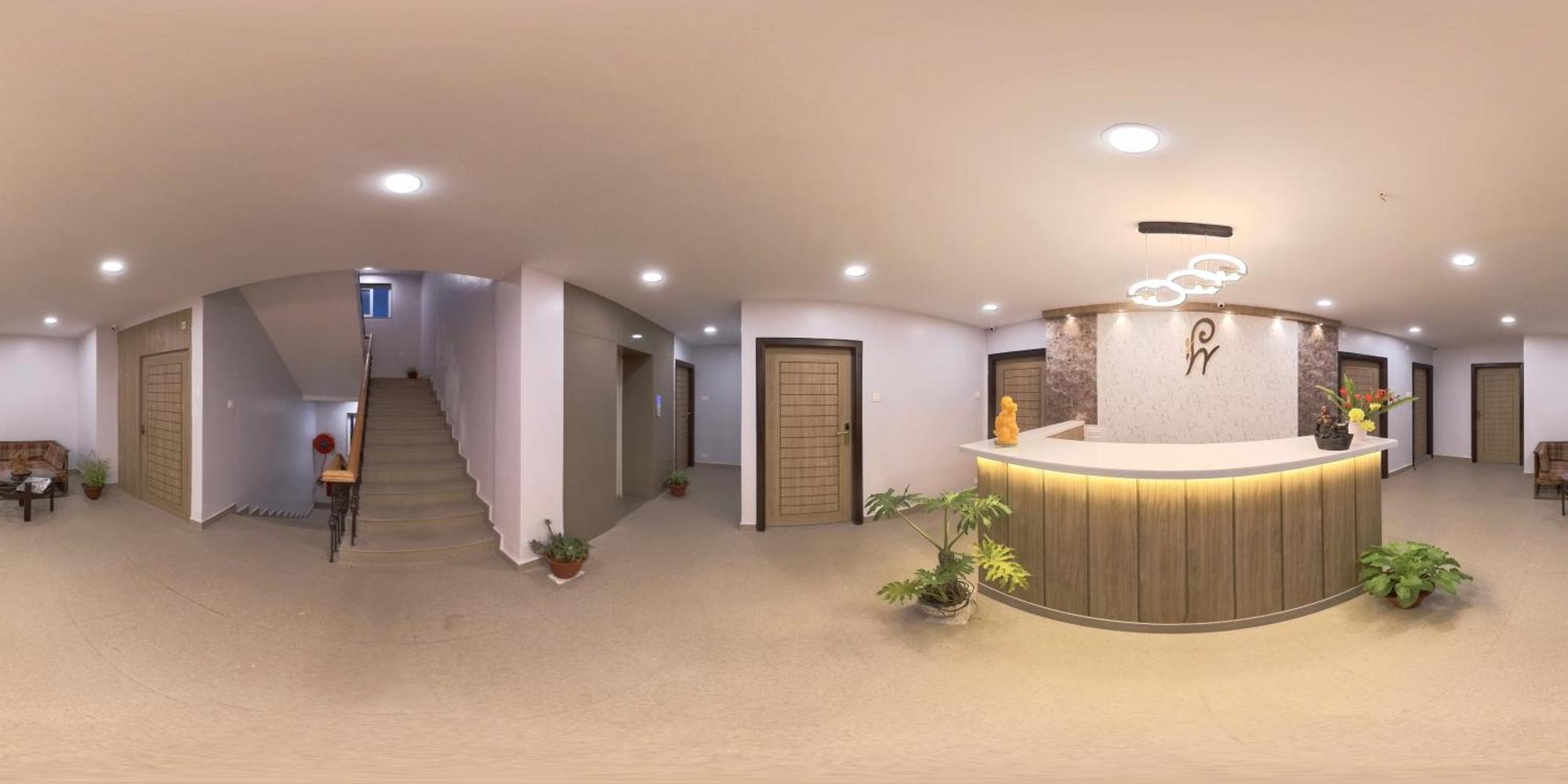 Hotel Vamika 3*
