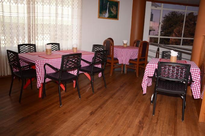 Hotel Holiday Hush Haven Shillong