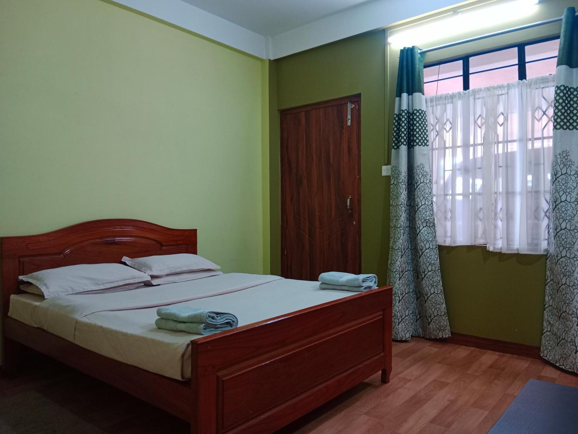 Bed & Breakfast Cafe Sola *