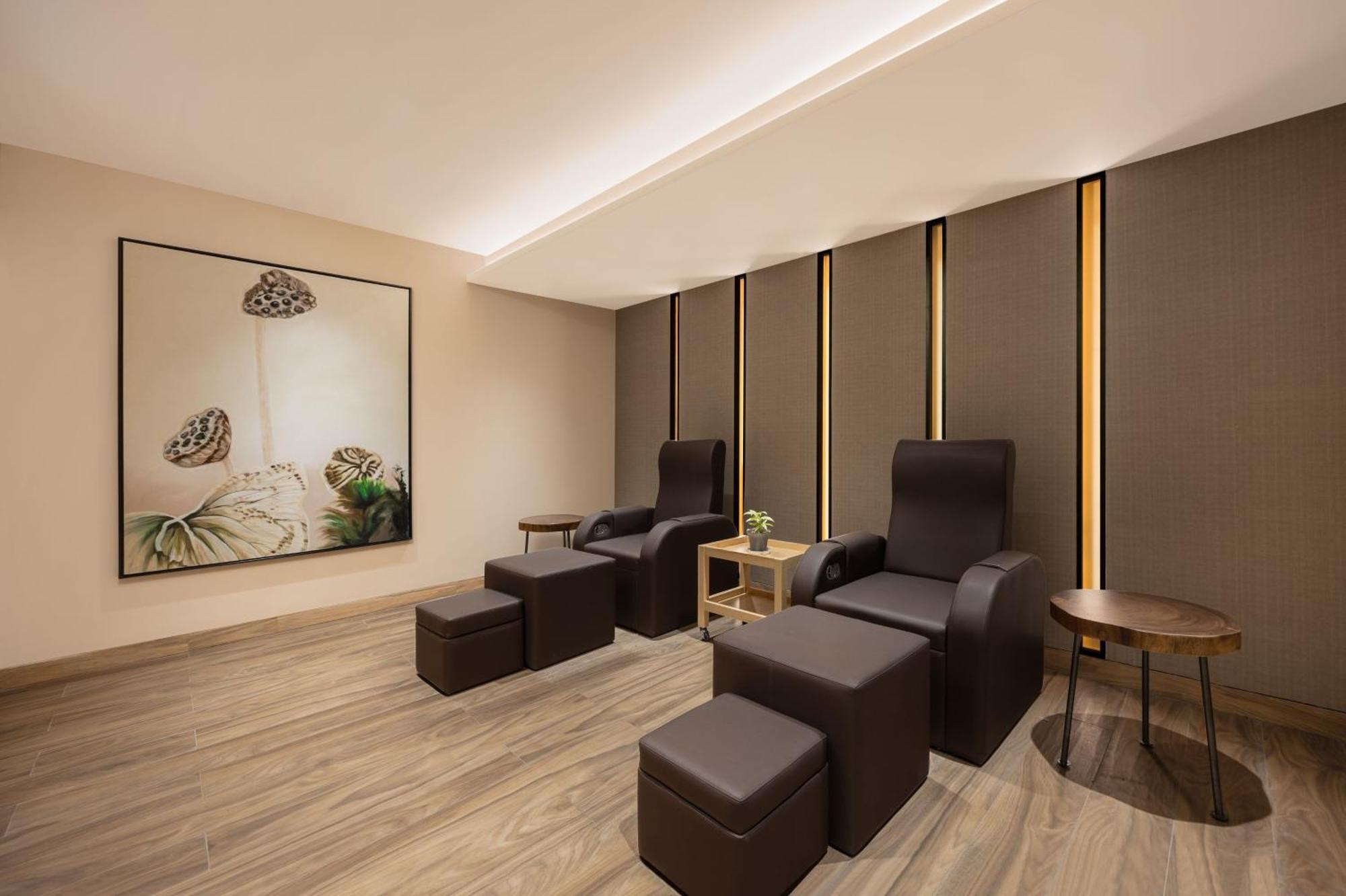 Courtyard By Marriott 5*