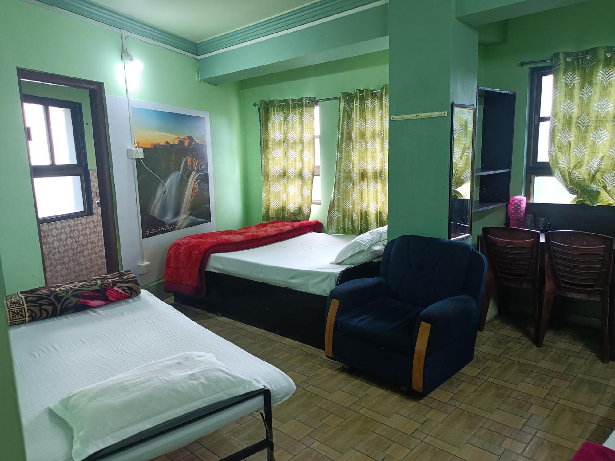 Our By Roh Hotel 2*