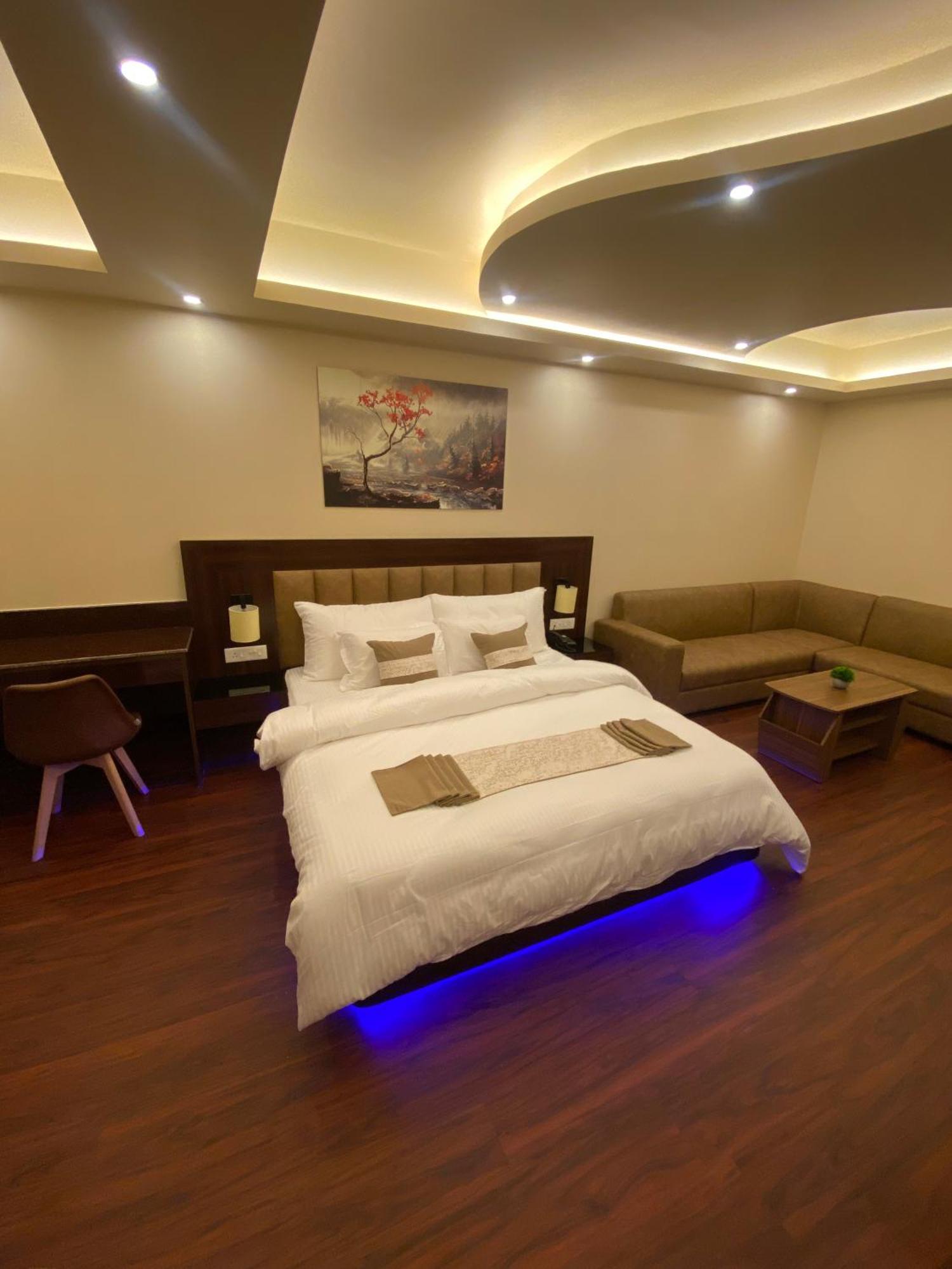 Hotel Xcelsior &
