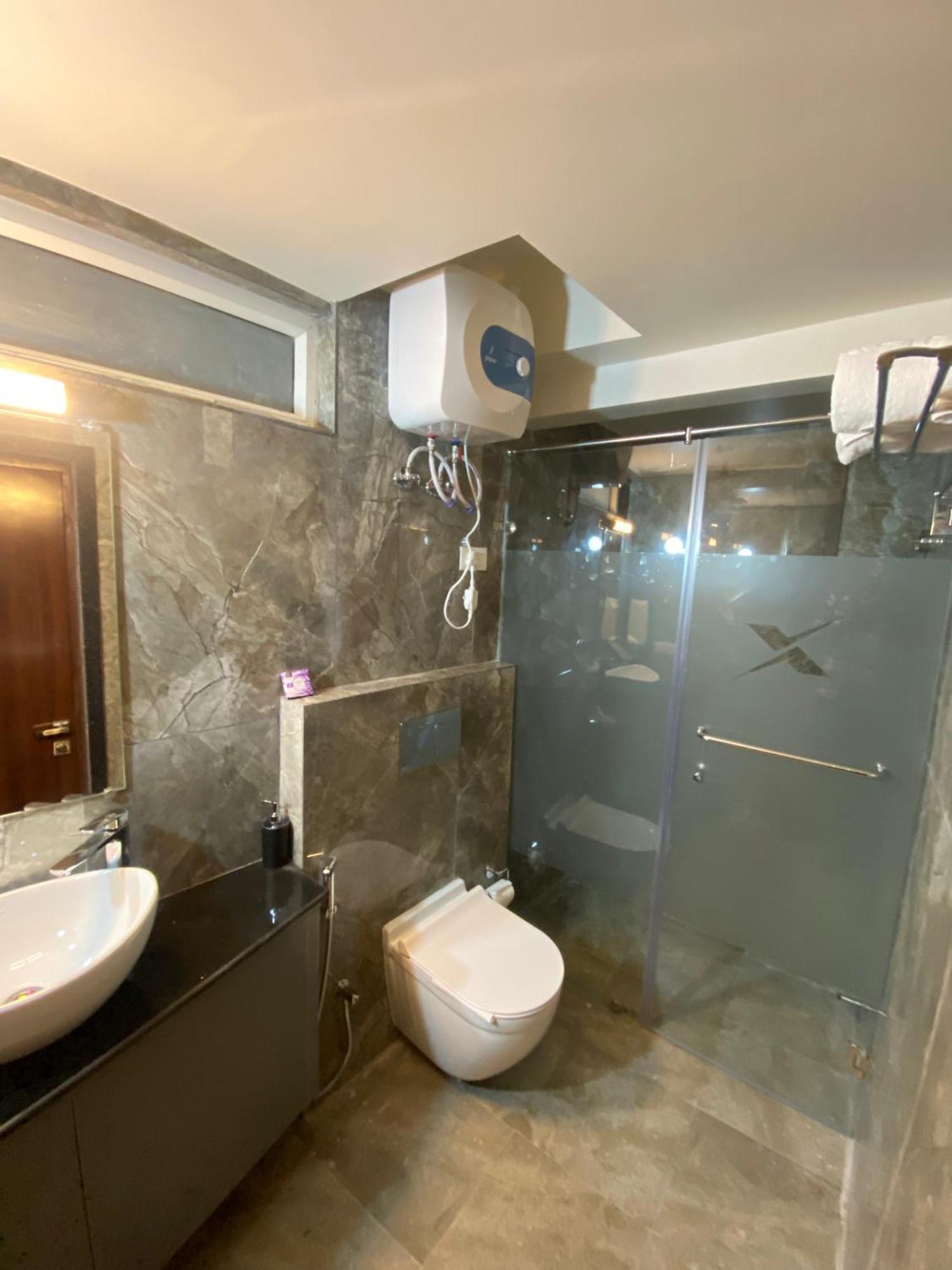 Hotel Xcelsior & *