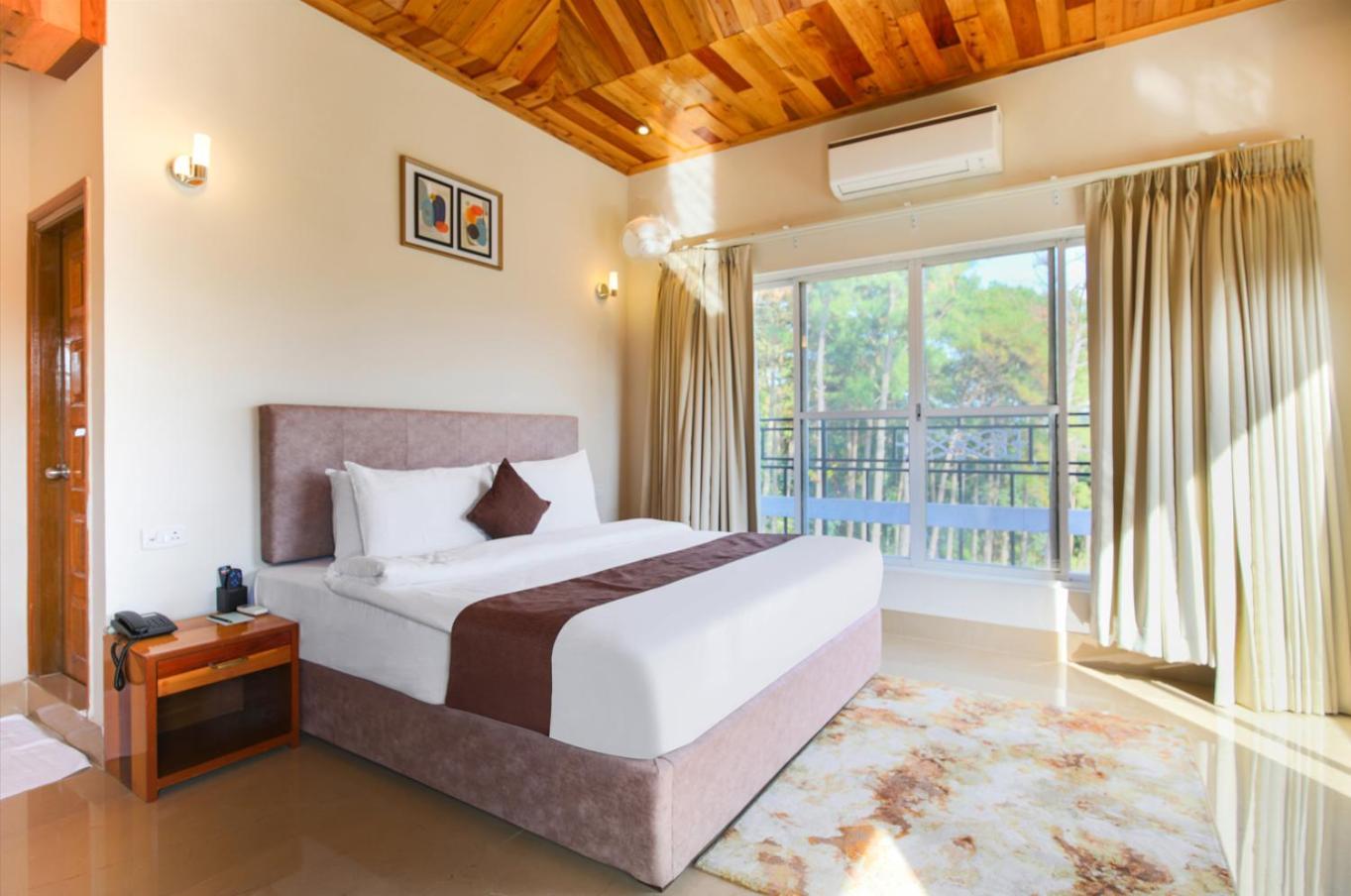 La Nicholas View By Summit 3* Shillong