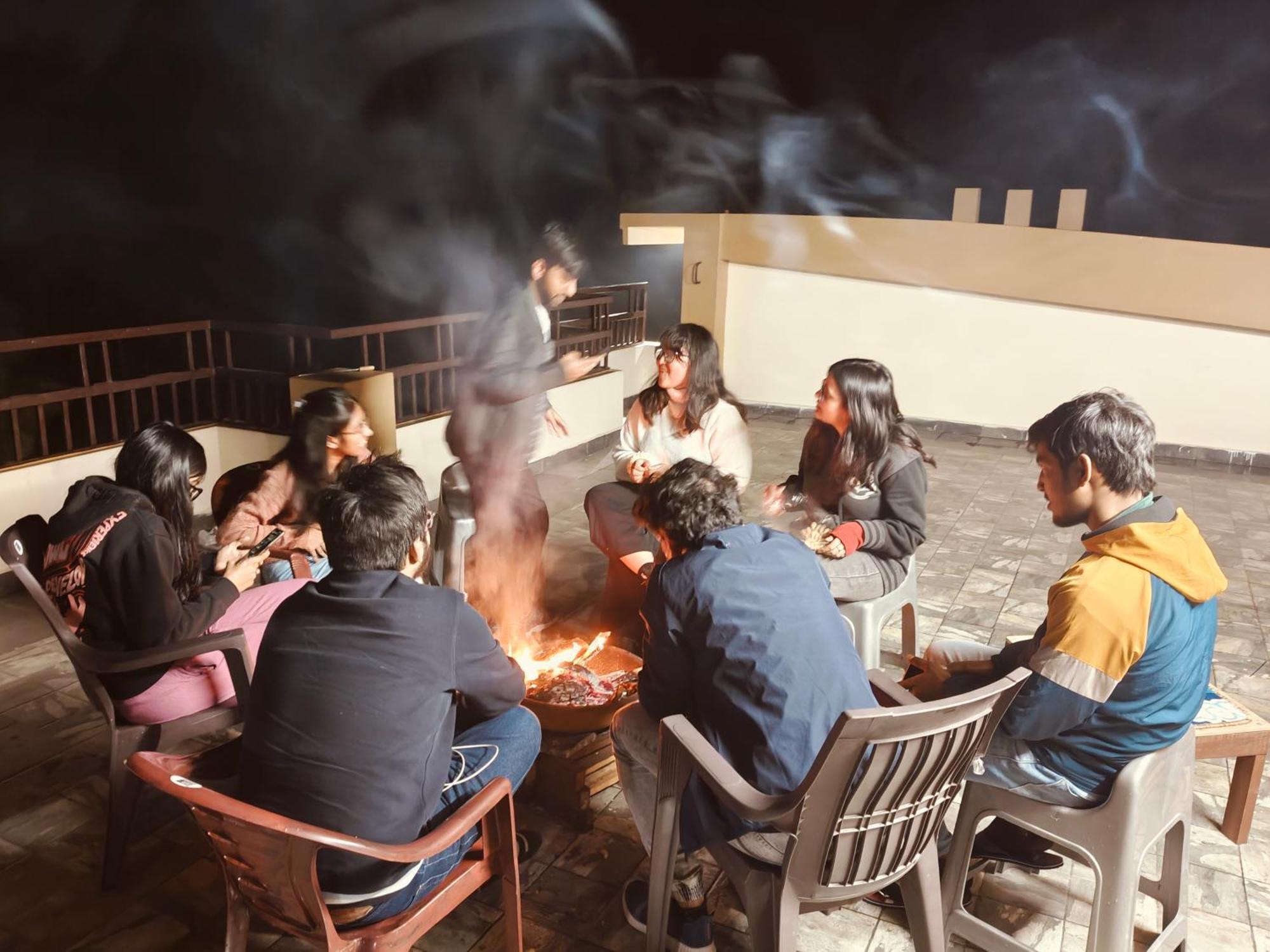 Xtsy Travellers Hostel Shillong