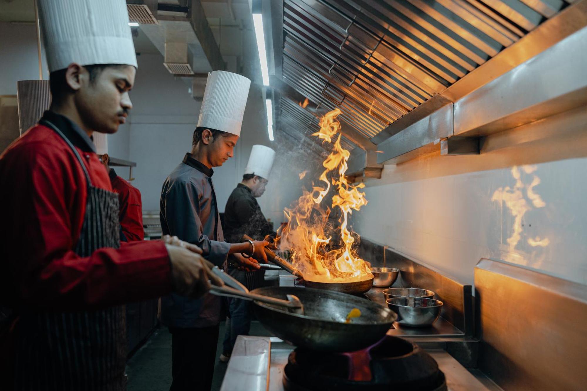 Hotel The White Rock & Dine Shillong