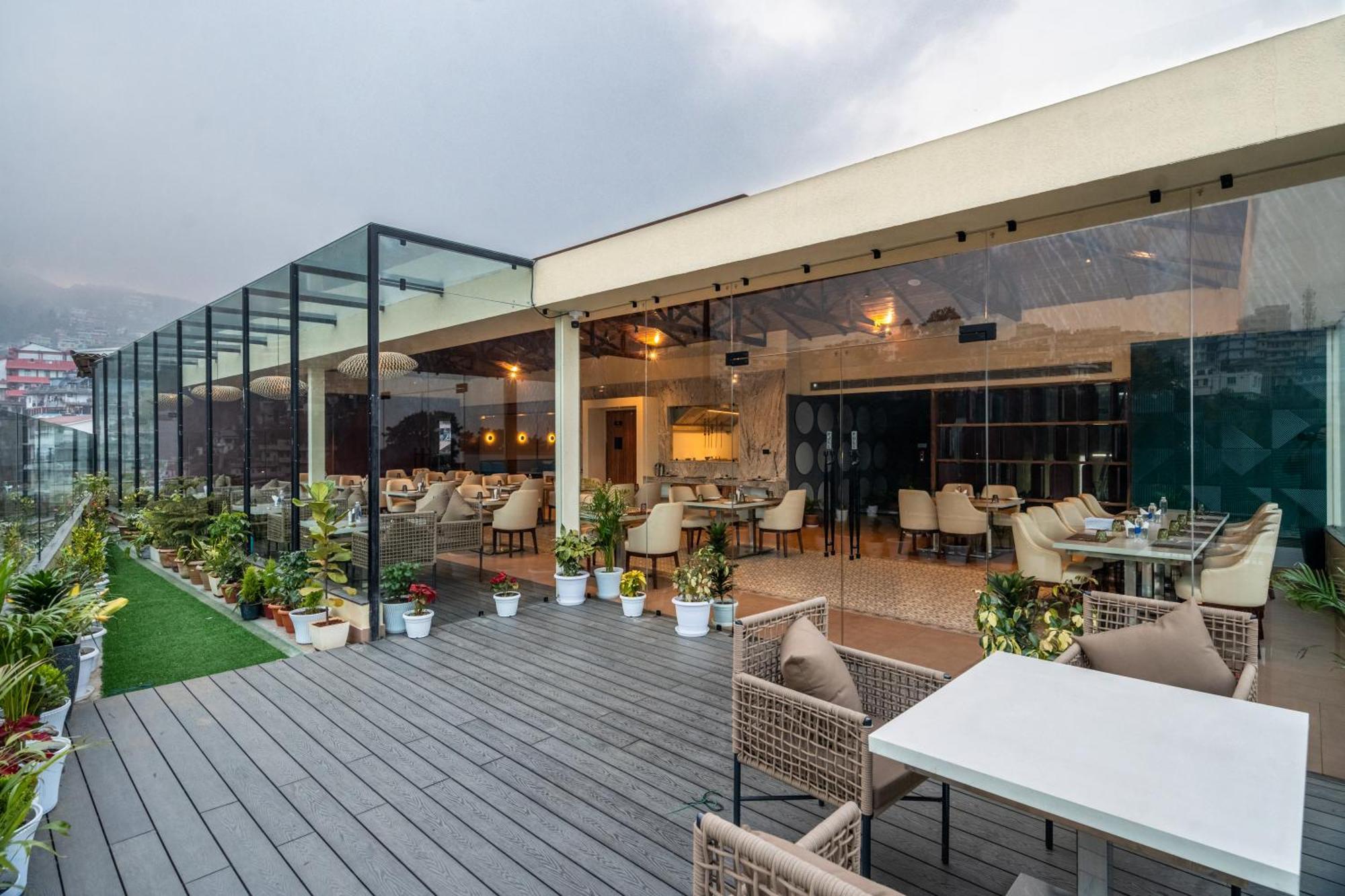 The White Rock & Dine Hotel 3*