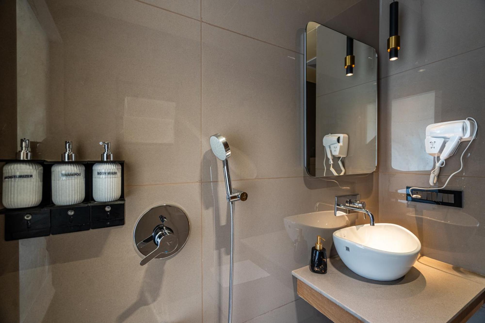 The White Rock & Dine Hotel 3*