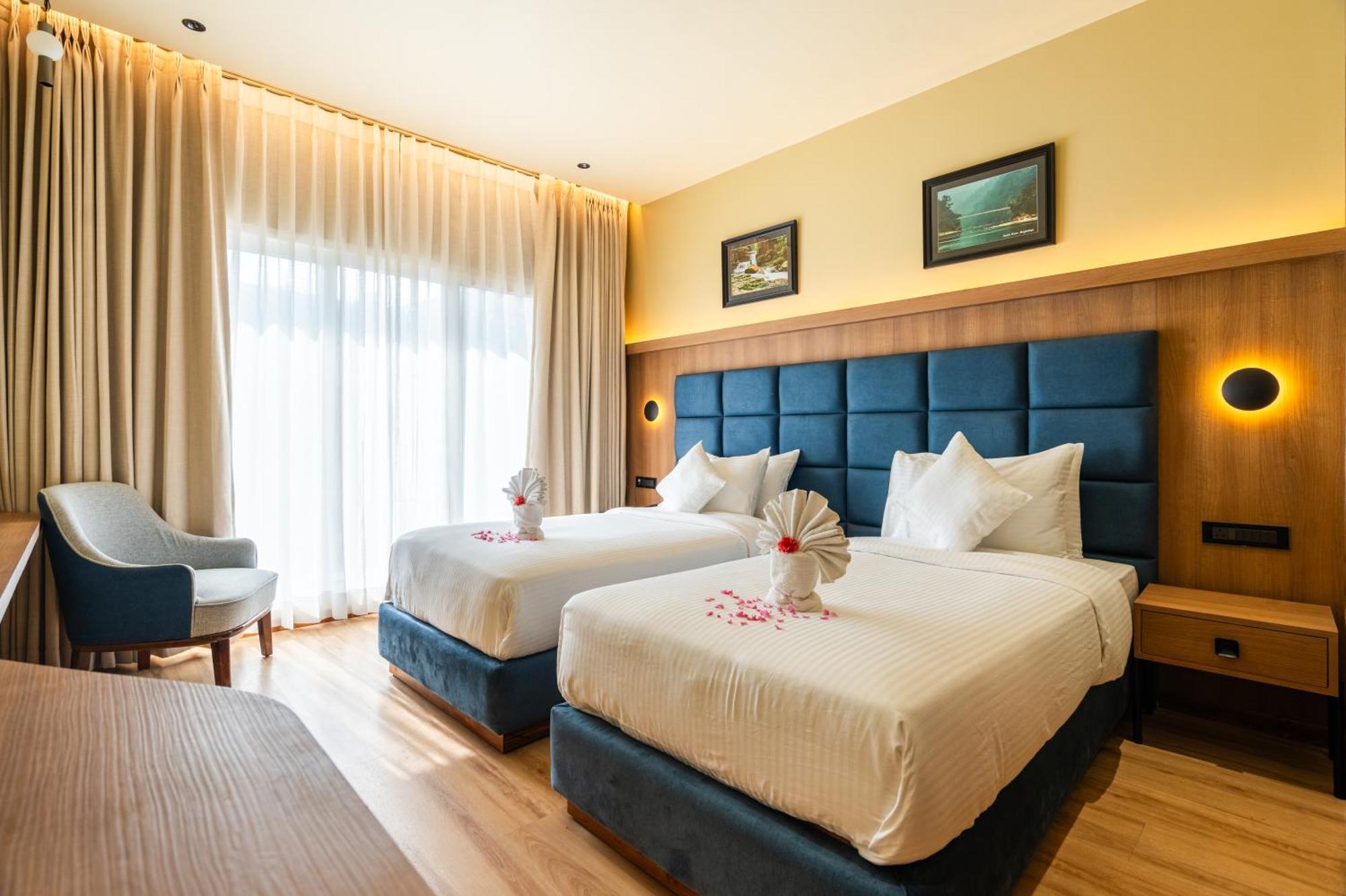 The White Rock & Dine Hotel