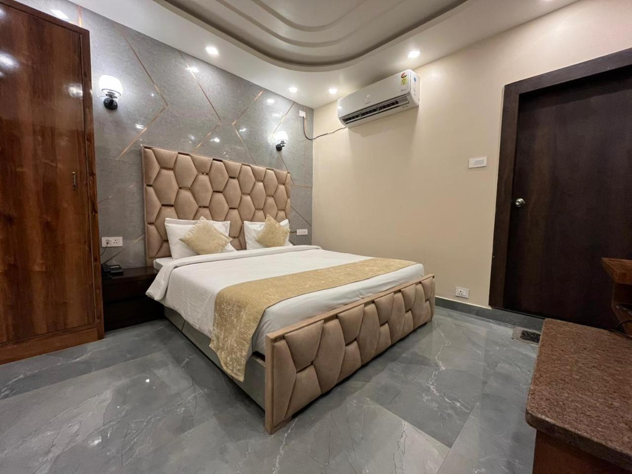 Hotel The Saiom 3*