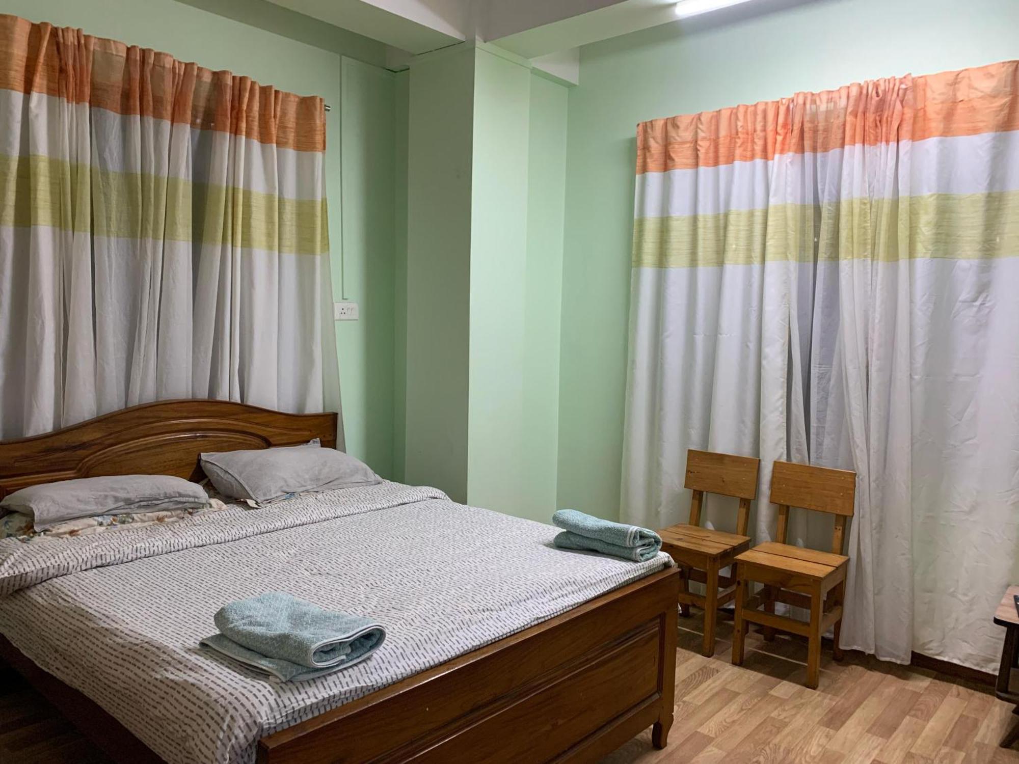 Cafe Sola Bed & Breakfast *