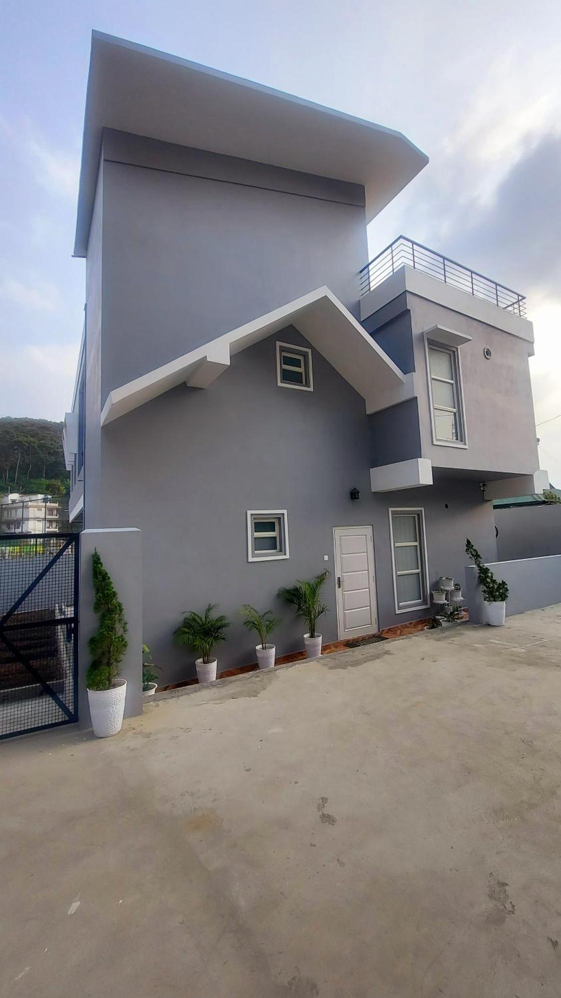 Samaphi Apartment