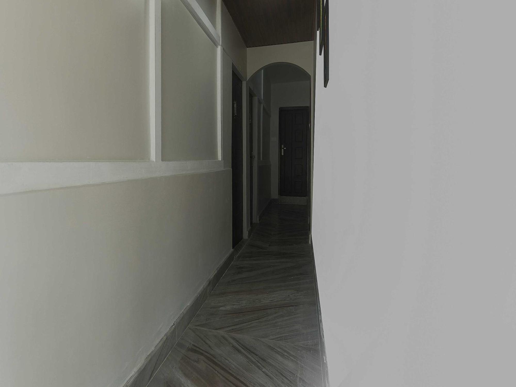 O Pillars House 3*