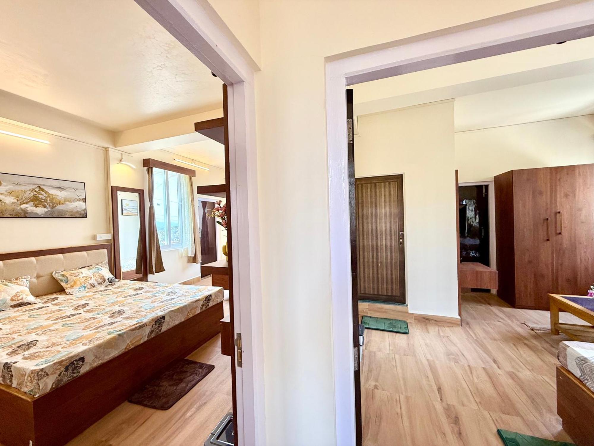 Villa Yepplo - Complimentary Breakfast - 24 Hrs Caretaker & Power Backup *